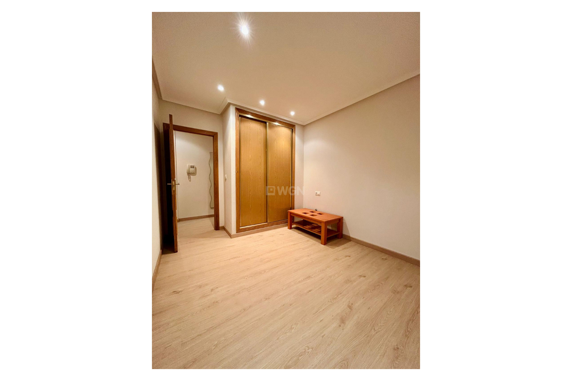 Resale - Apartment / flat - San Isidro - Inland