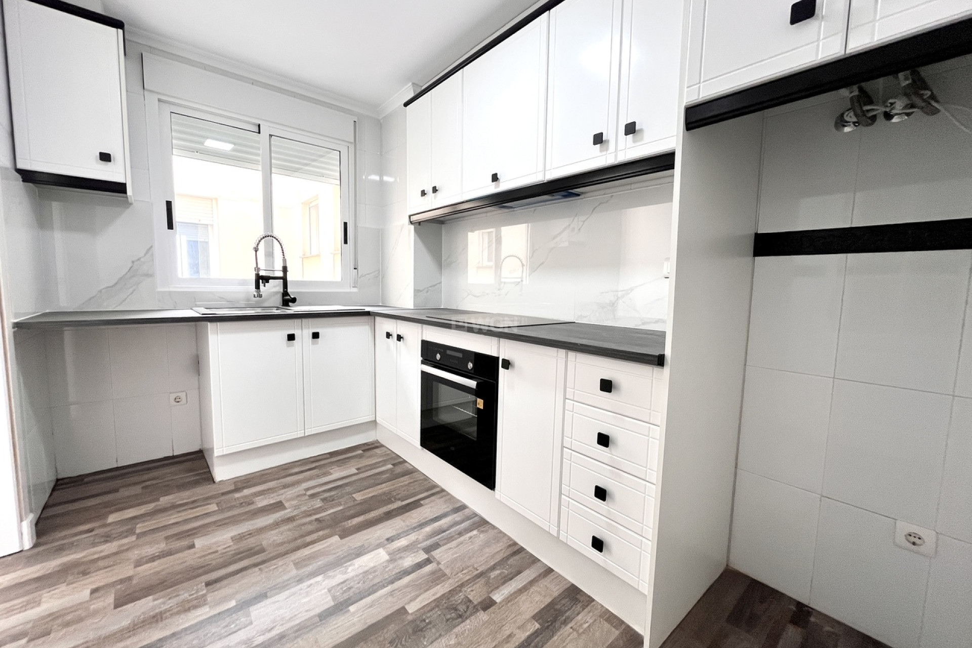 Resale - Apartment / flat - San Miguel de Salinas - Inland