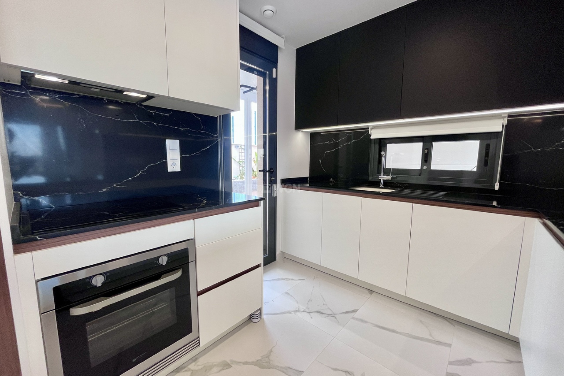 Resale - Apartment / flat - San Miguel de Salinas - Inland