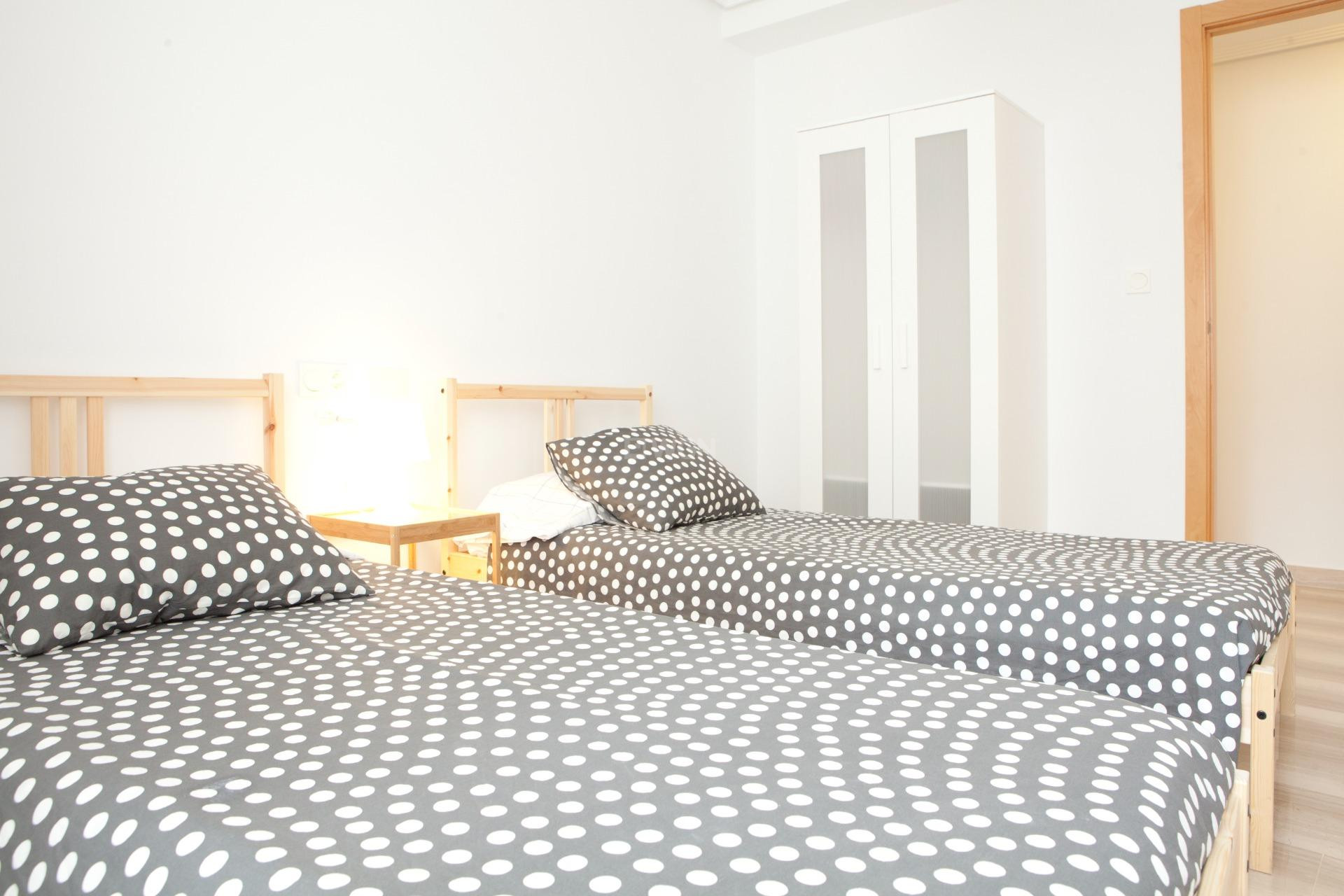 Resale - Apartment / flat - Santa Pola - Centro