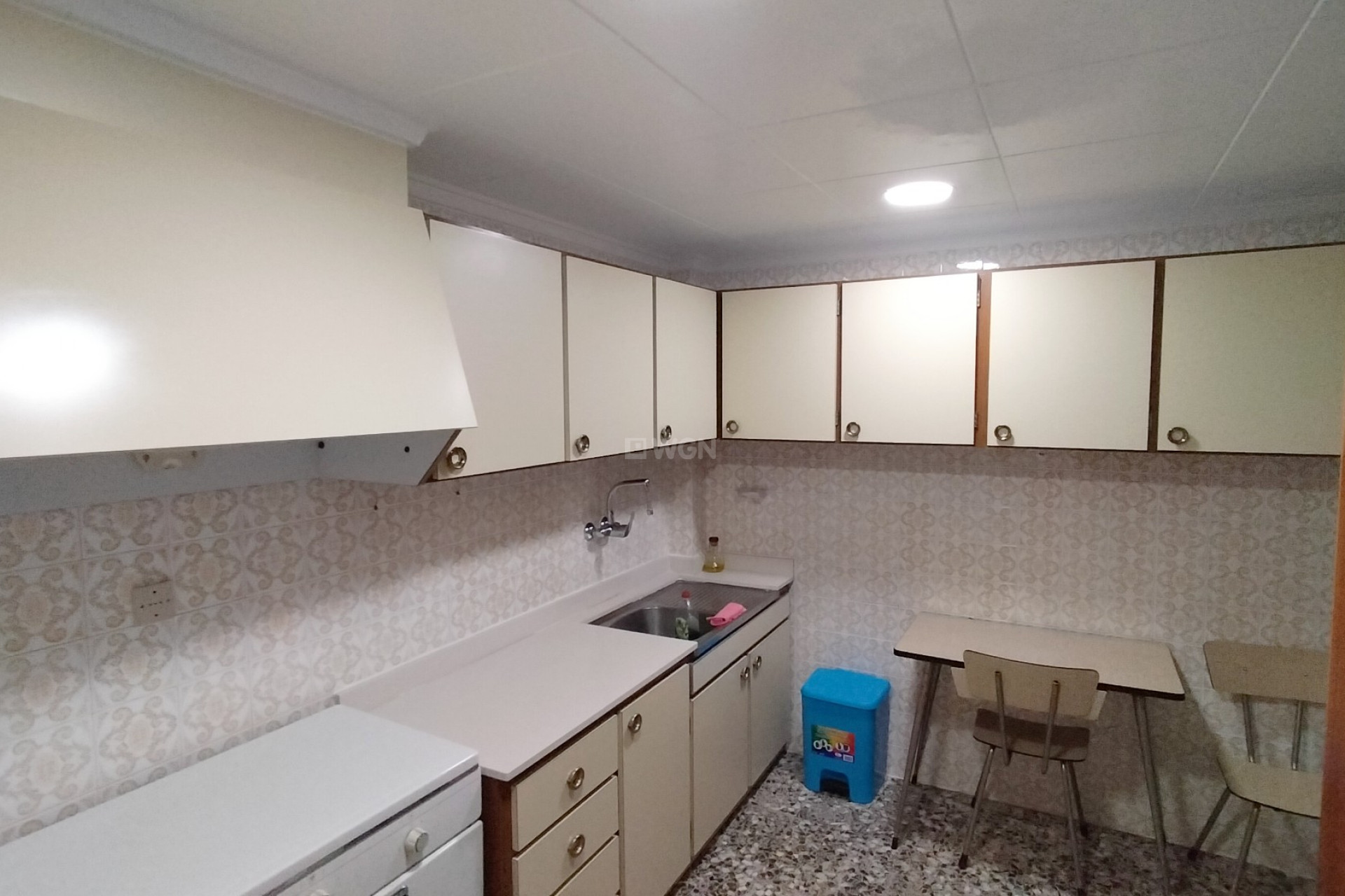 Resale - Apartment / flat - Sax - Inland