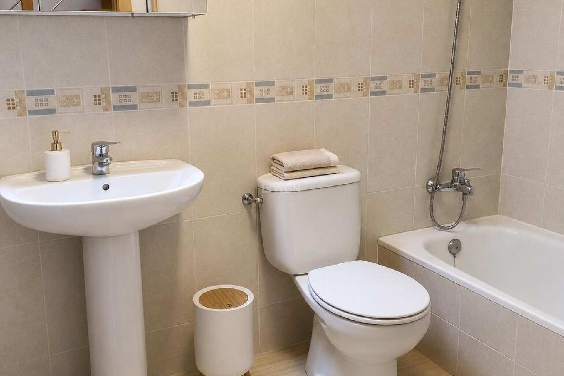 Resale - Apartment / flat - Sucina - Inland