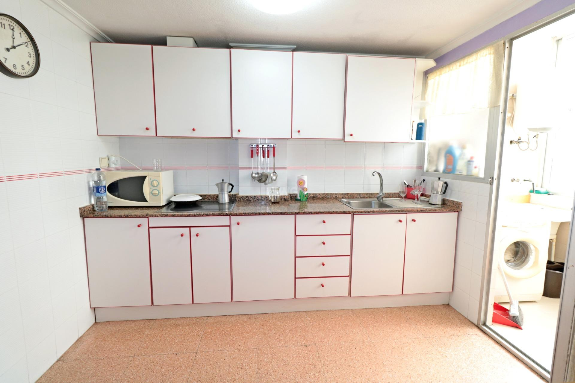 Resale - Apartment / flat - Torrevieja - Acequion