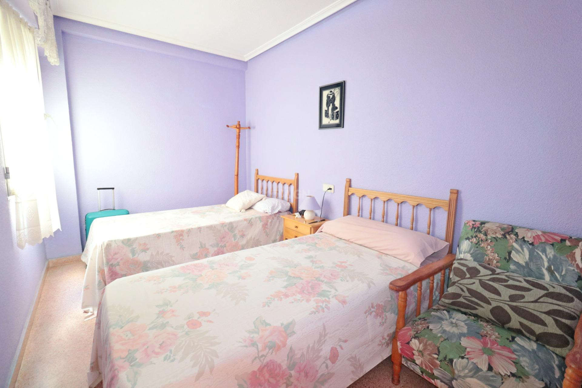 Resale - Apartment / flat - Torrevieja - Acequion