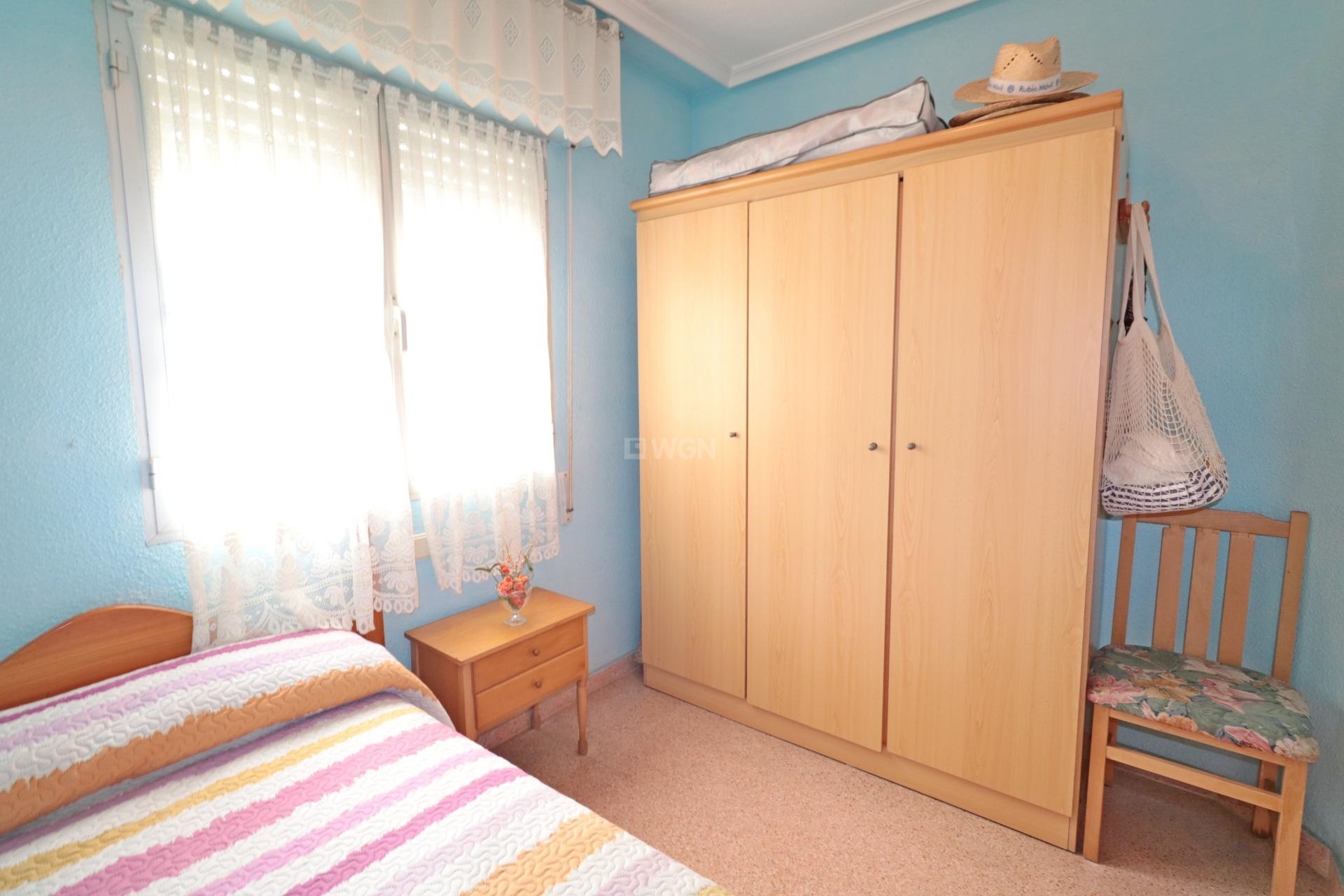 Resale - Apartment / flat - Torrevieja - Acequion