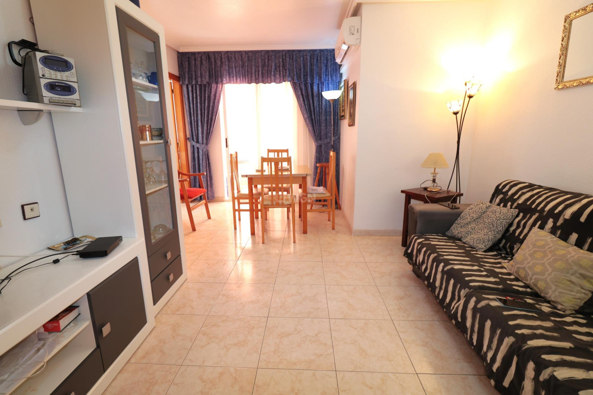 Resale - Apartment / flat - Torrevieja - Acequion