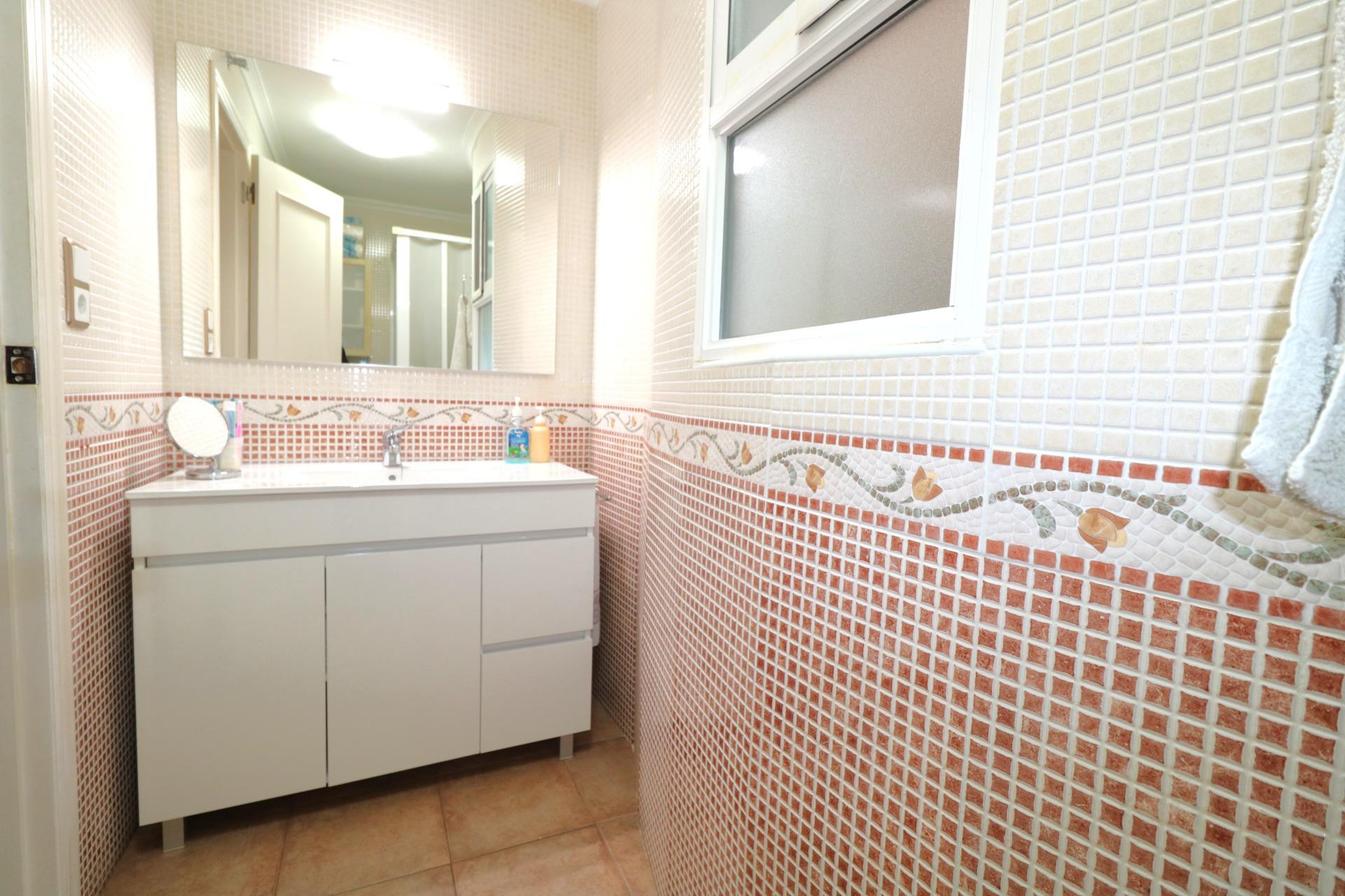 Resale - Apartment / flat - Torrevieja - Acequion