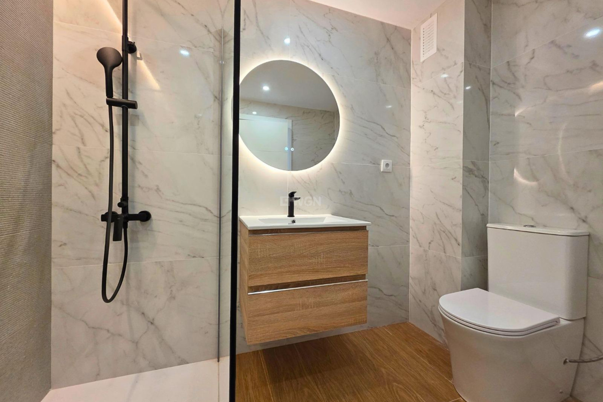 Resale - Apartment / flat - Torrevieja - Acequion