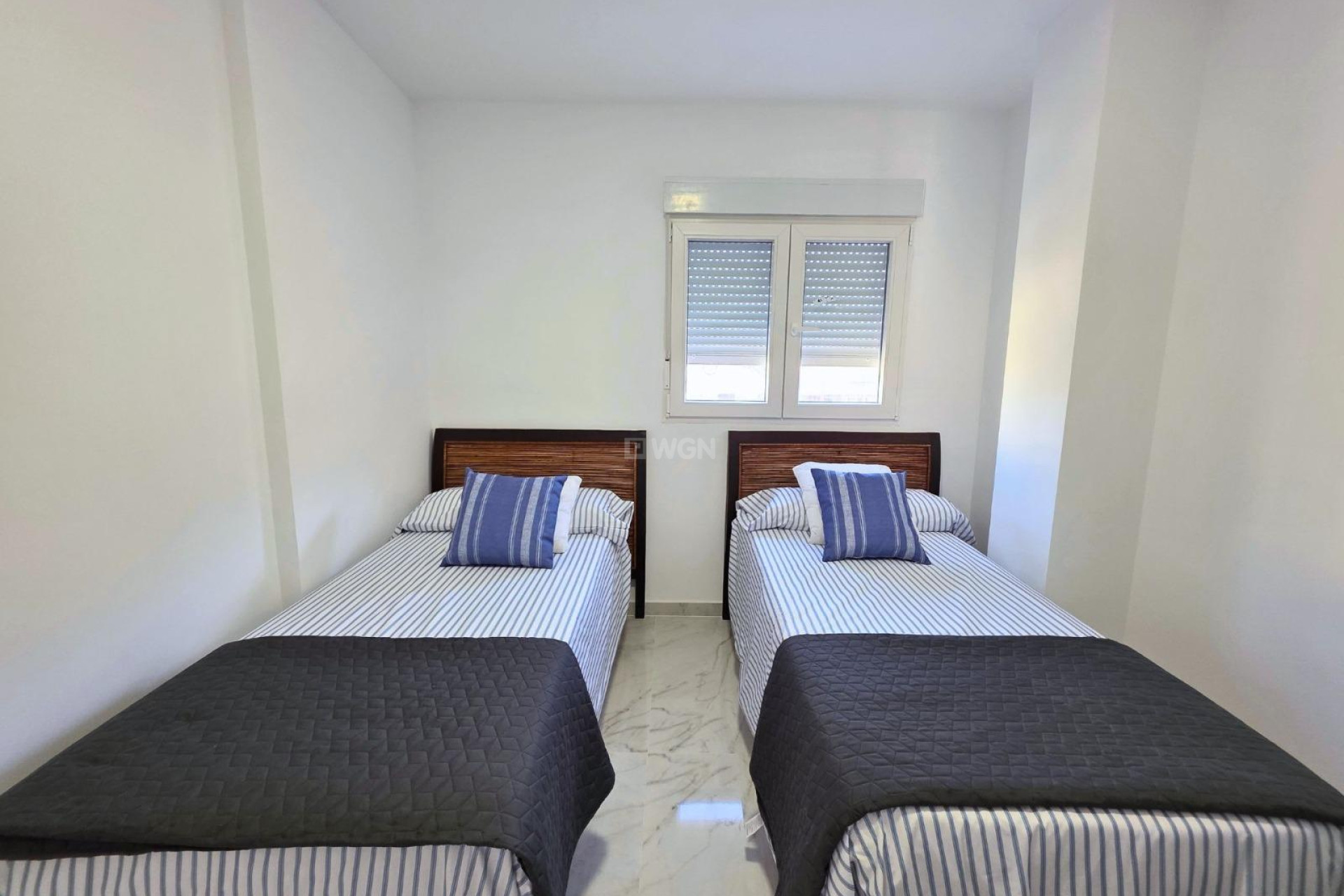 Resale - Apartment / flat - Torrevieja - Acequion