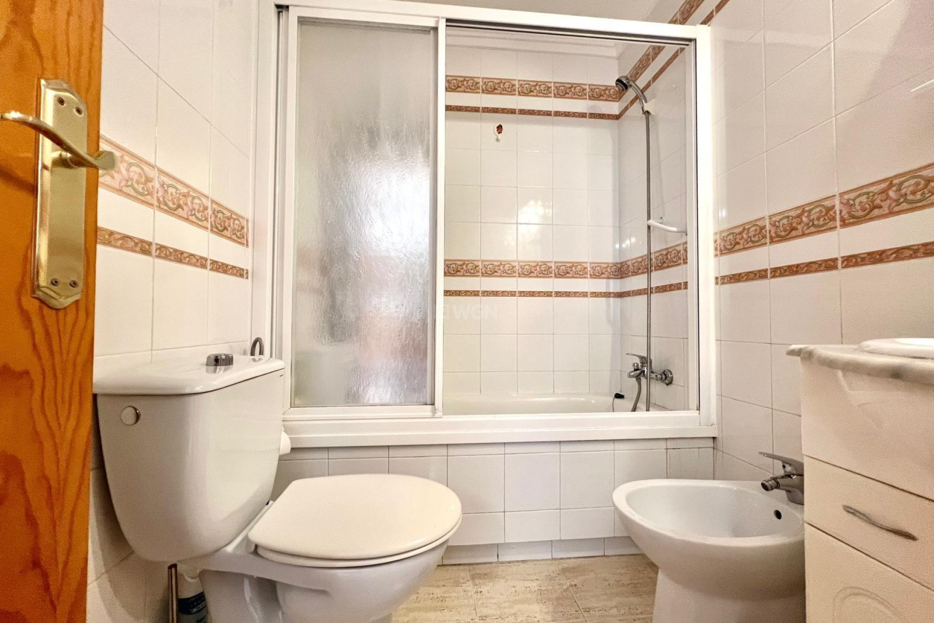 Resale - Apartment / flat - Torrevieja - Acequion