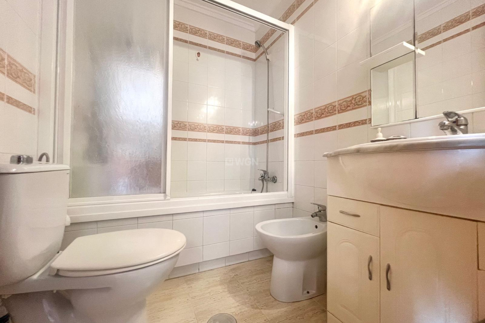 Resale - Apartment / flat - Torrevieja - Acequion