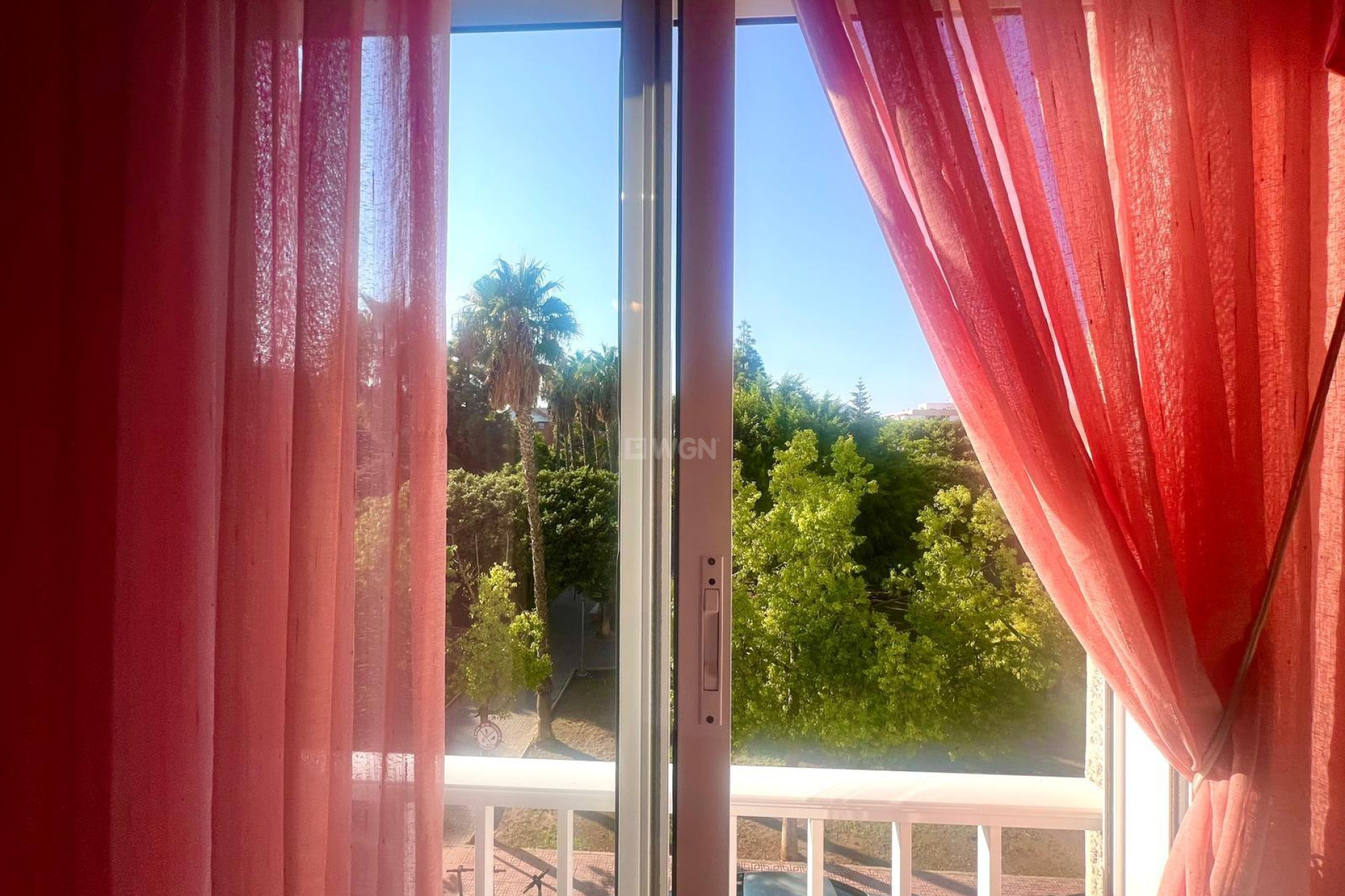 Resale - Apartment / flat - Torrevieja - Acequion