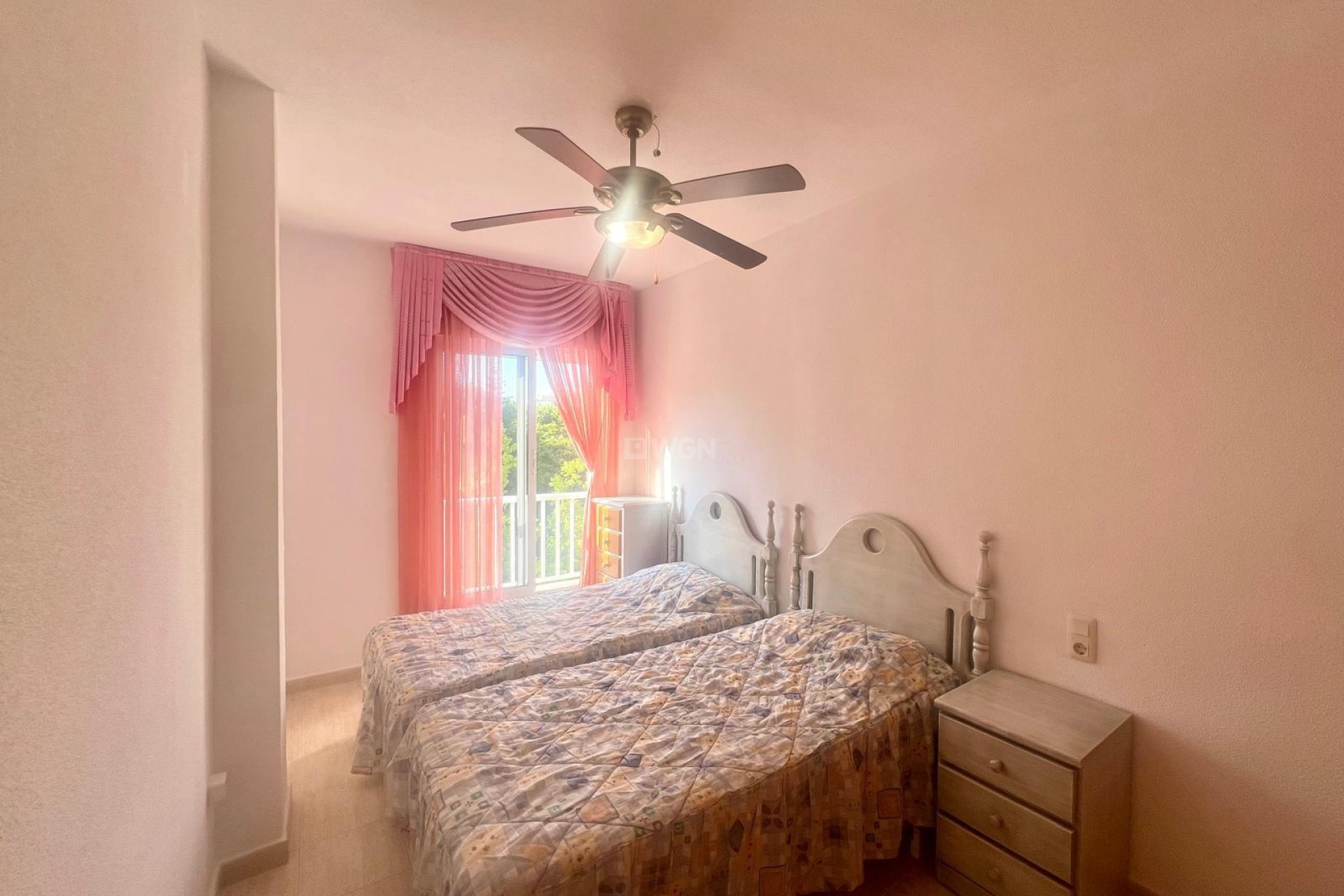 Resale - Apartment / flat - Torrevieja - Acequion