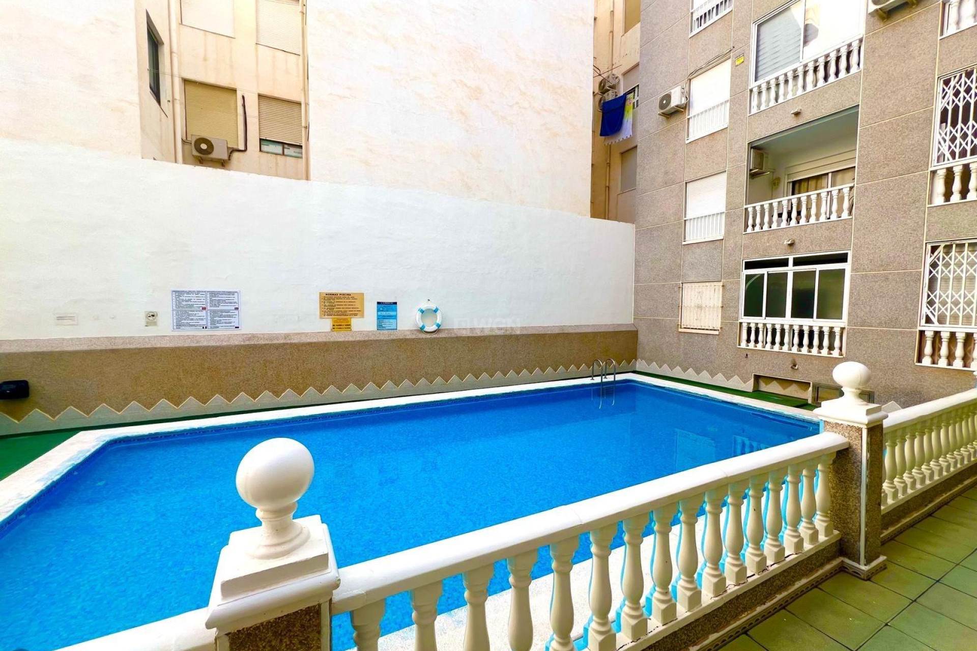 Resale - Apartment / flat - Torrevieja - Acequion