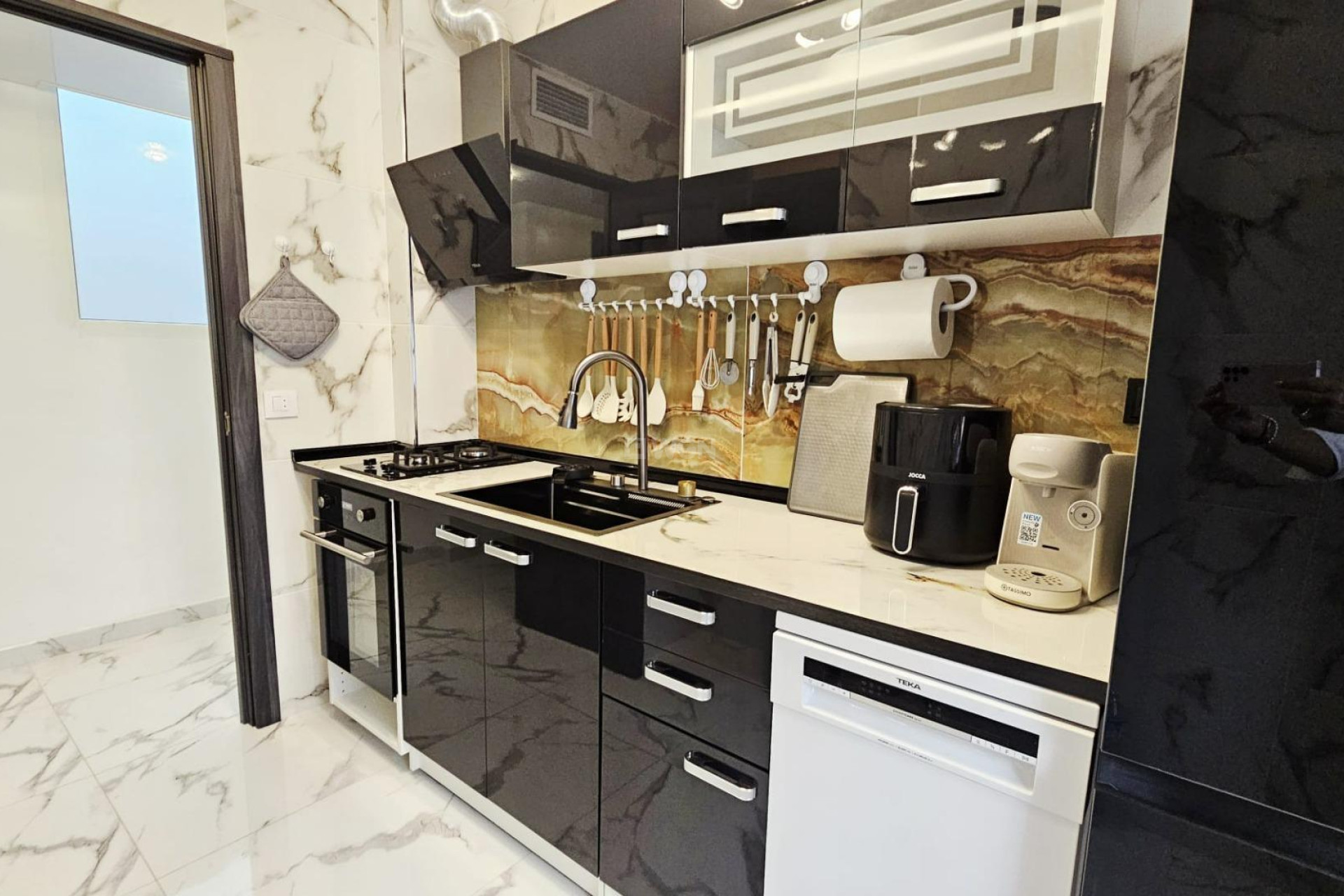 Resale - Apartment / flat - Torrevieja - Acequion