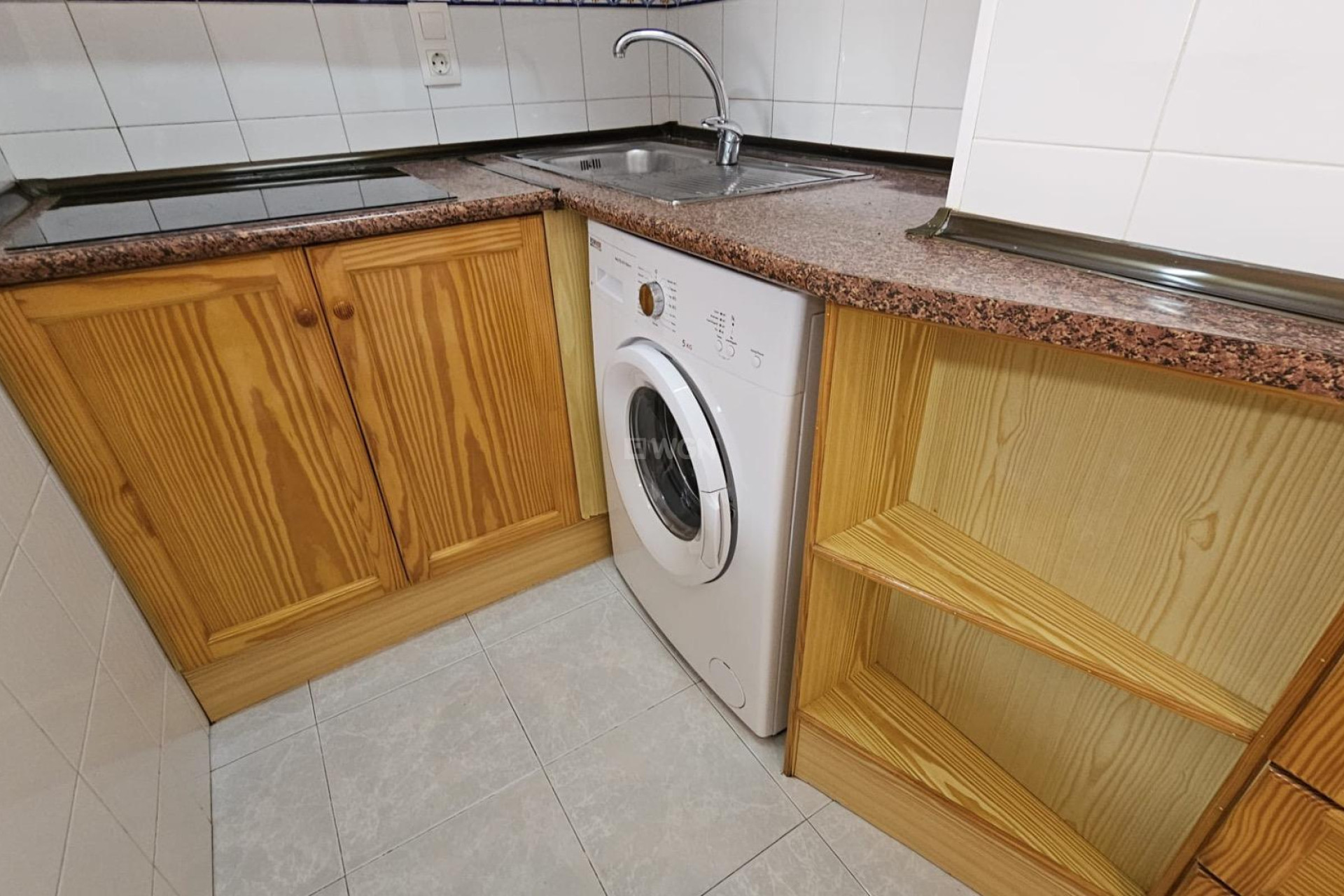 Resale - Apartment / flat - Torrevieja - Acequion