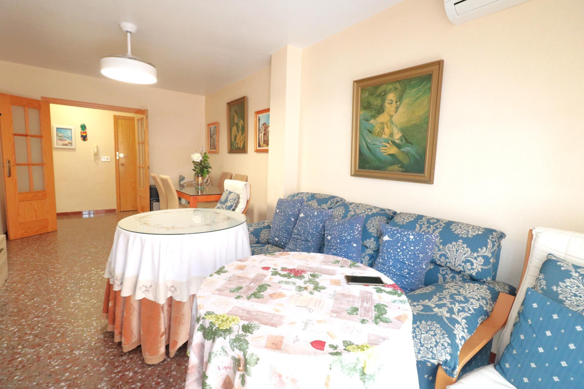 Resale - Apartment / flat - Torrevieja - Acequion