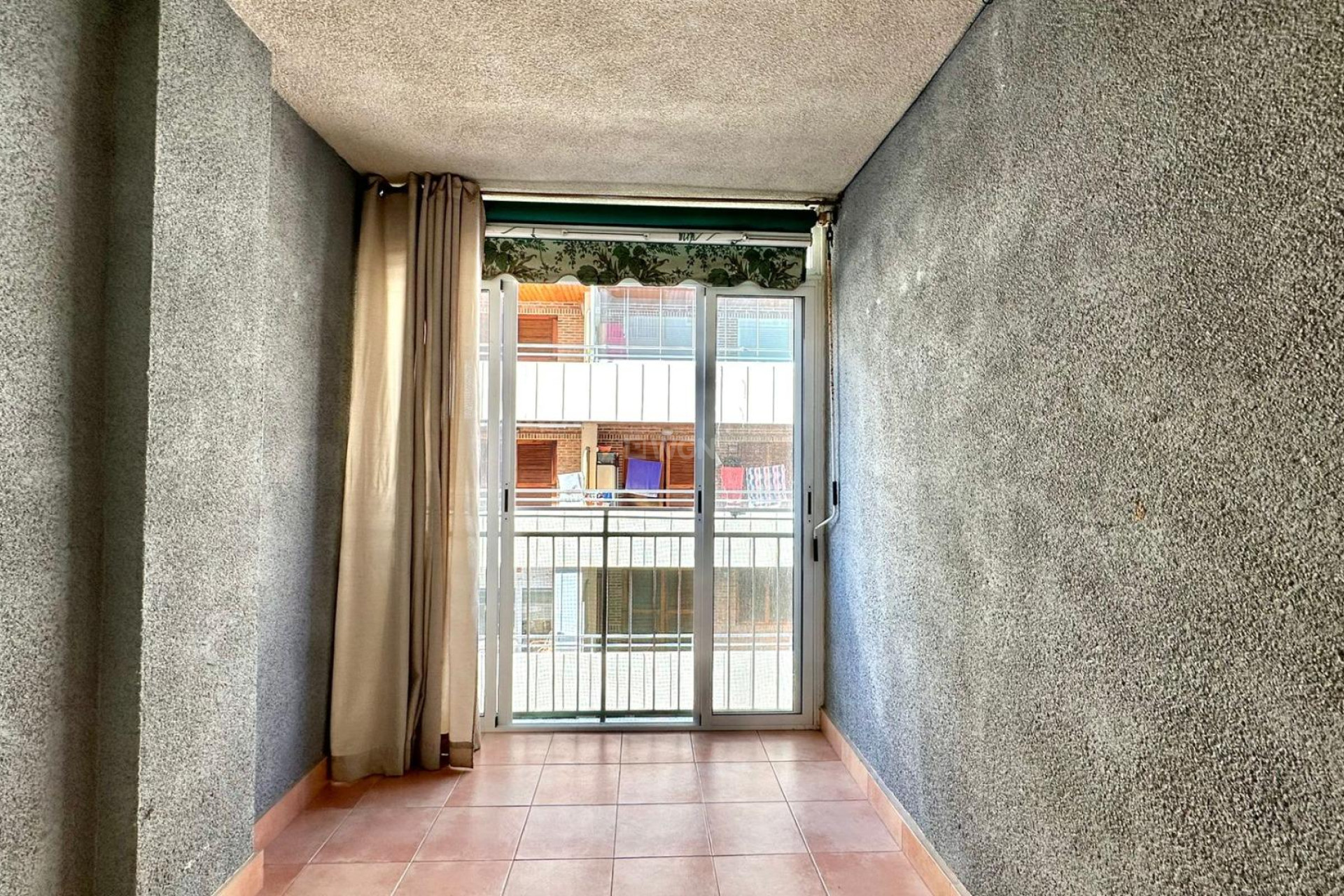 Resale - Apartment / flat - Torrevieja - Acequion