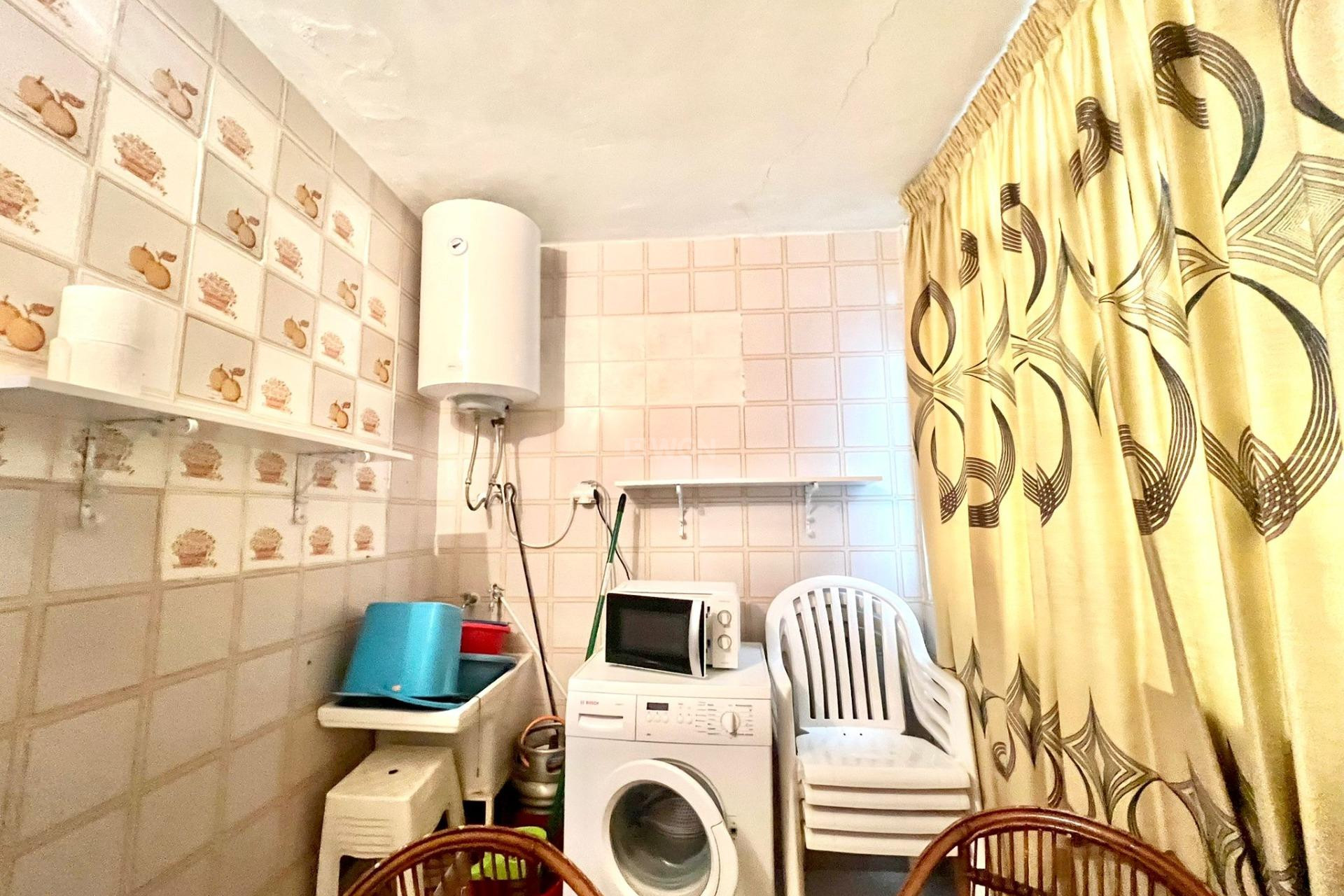 Resale - Apartment / flat - Torrevieja - Acequion