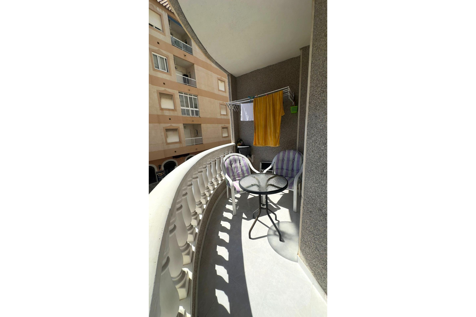 Resale - Apartment / flat - Torrevieja - Acequion