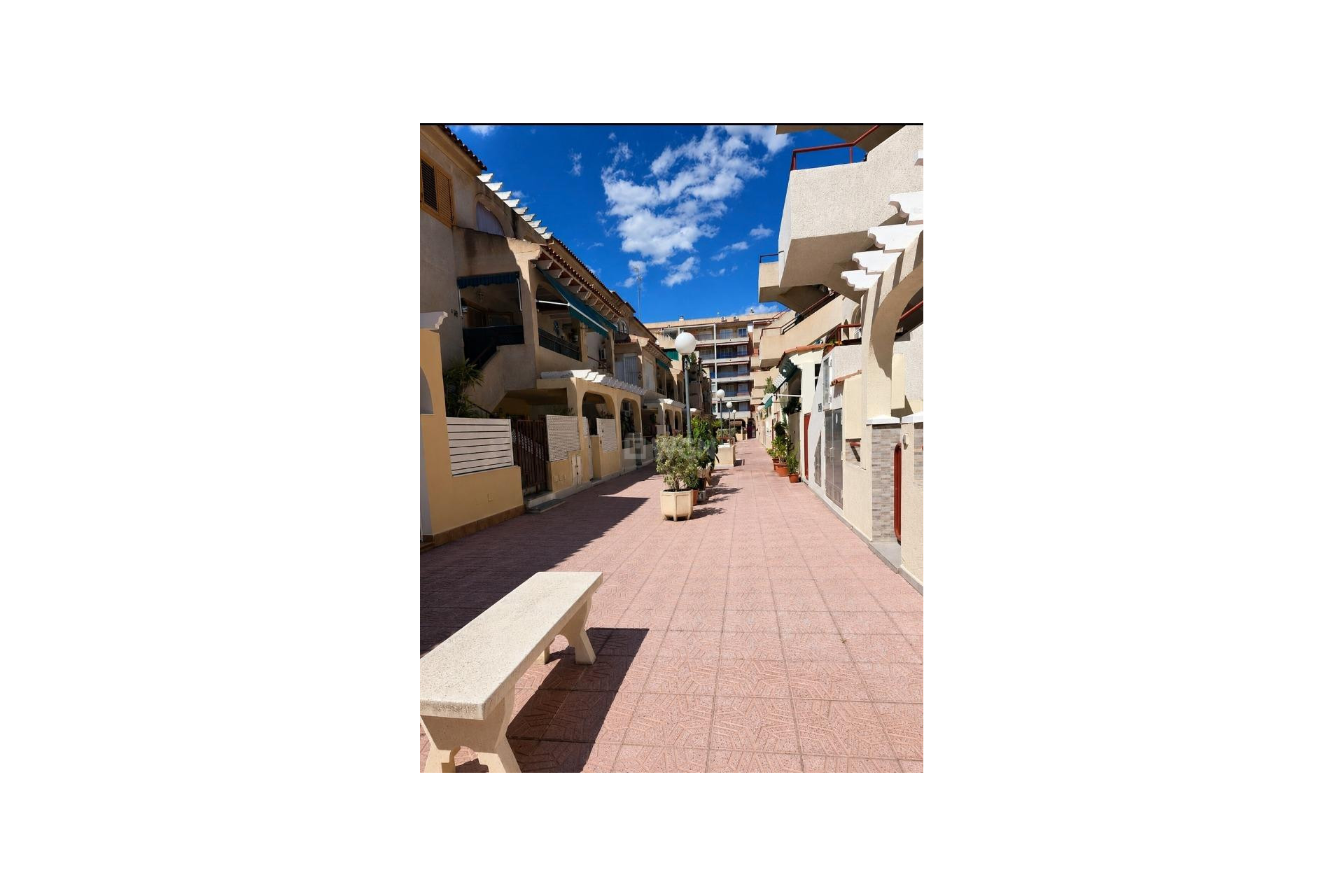 Resale - Apartment / flat - Torrevieja - Acequion