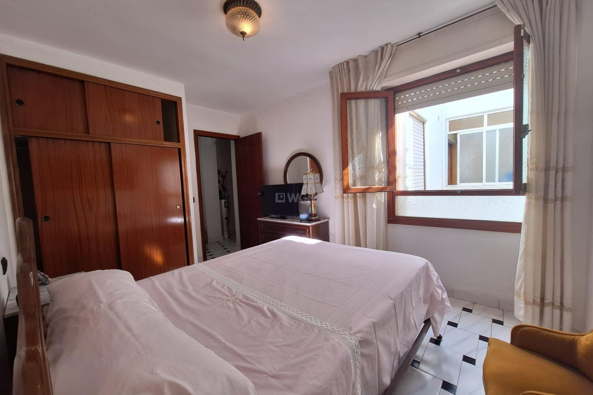 Resale - Apartment / flat - Torrevieja - Acequion