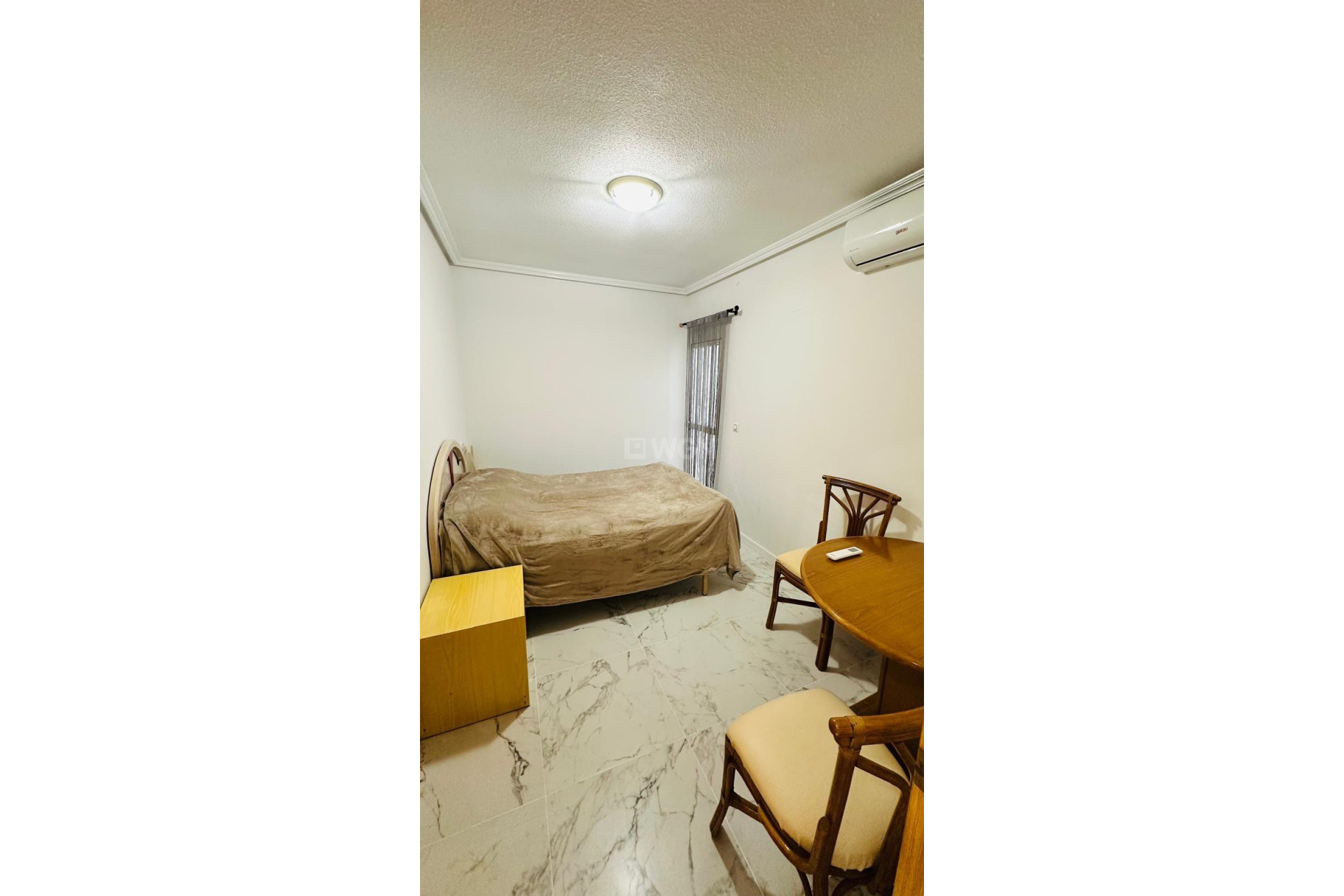Resale - Apartment / flat - Torrevieja - Acequion