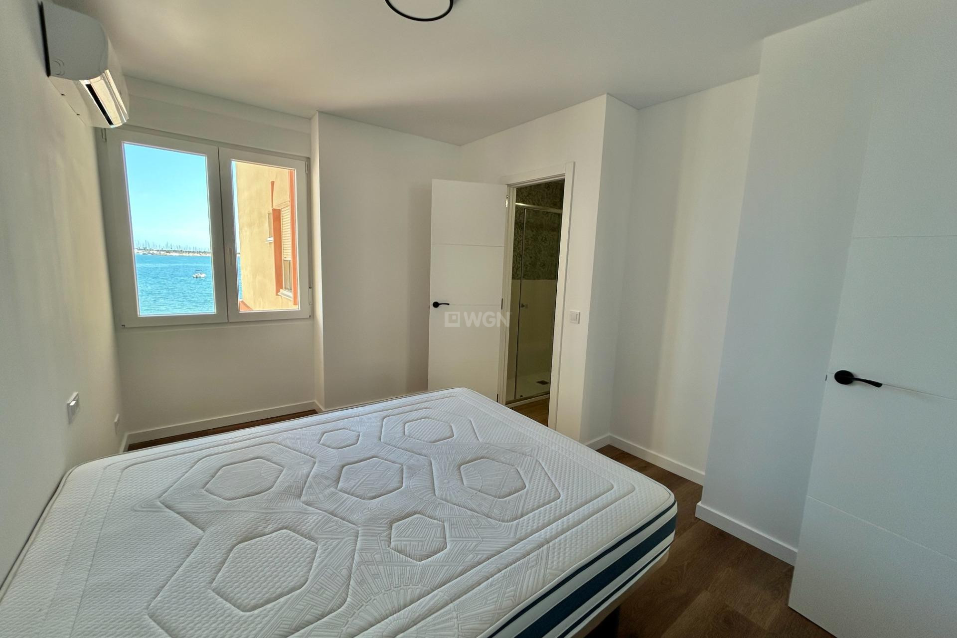 Resale - Apartment / flat - Torrevieja - Acequion