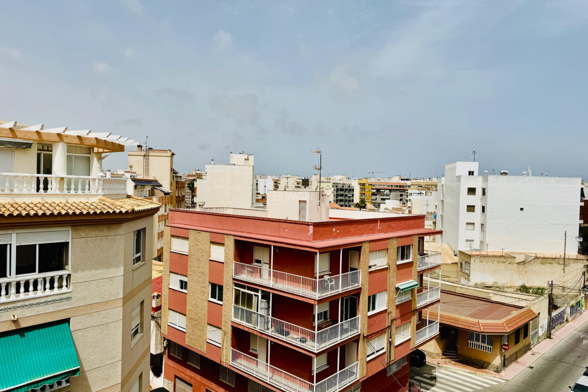 Resale - Apartment / flat - Torrevieja - Acequion