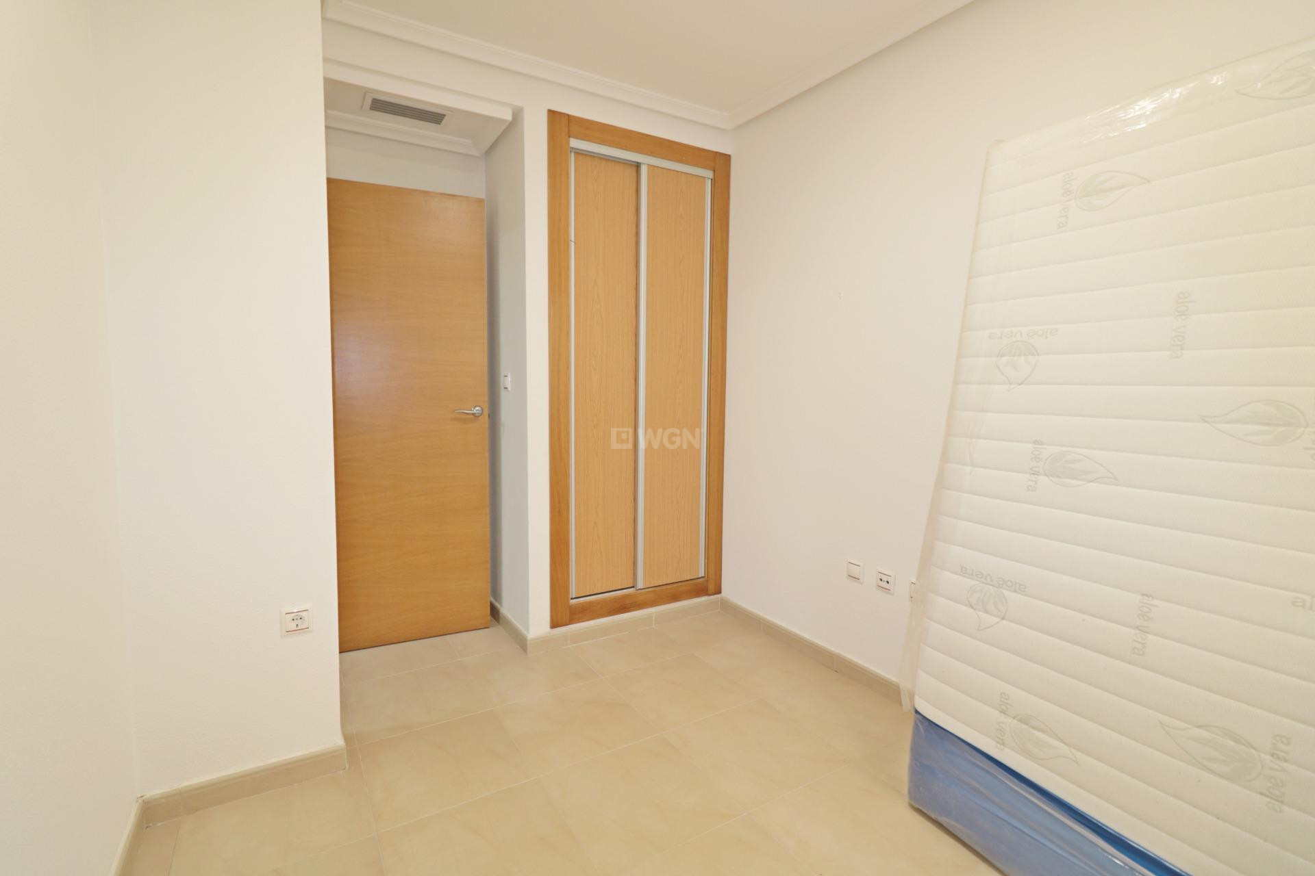 Resale - Apartment / flat - Torrevieja - Acequion