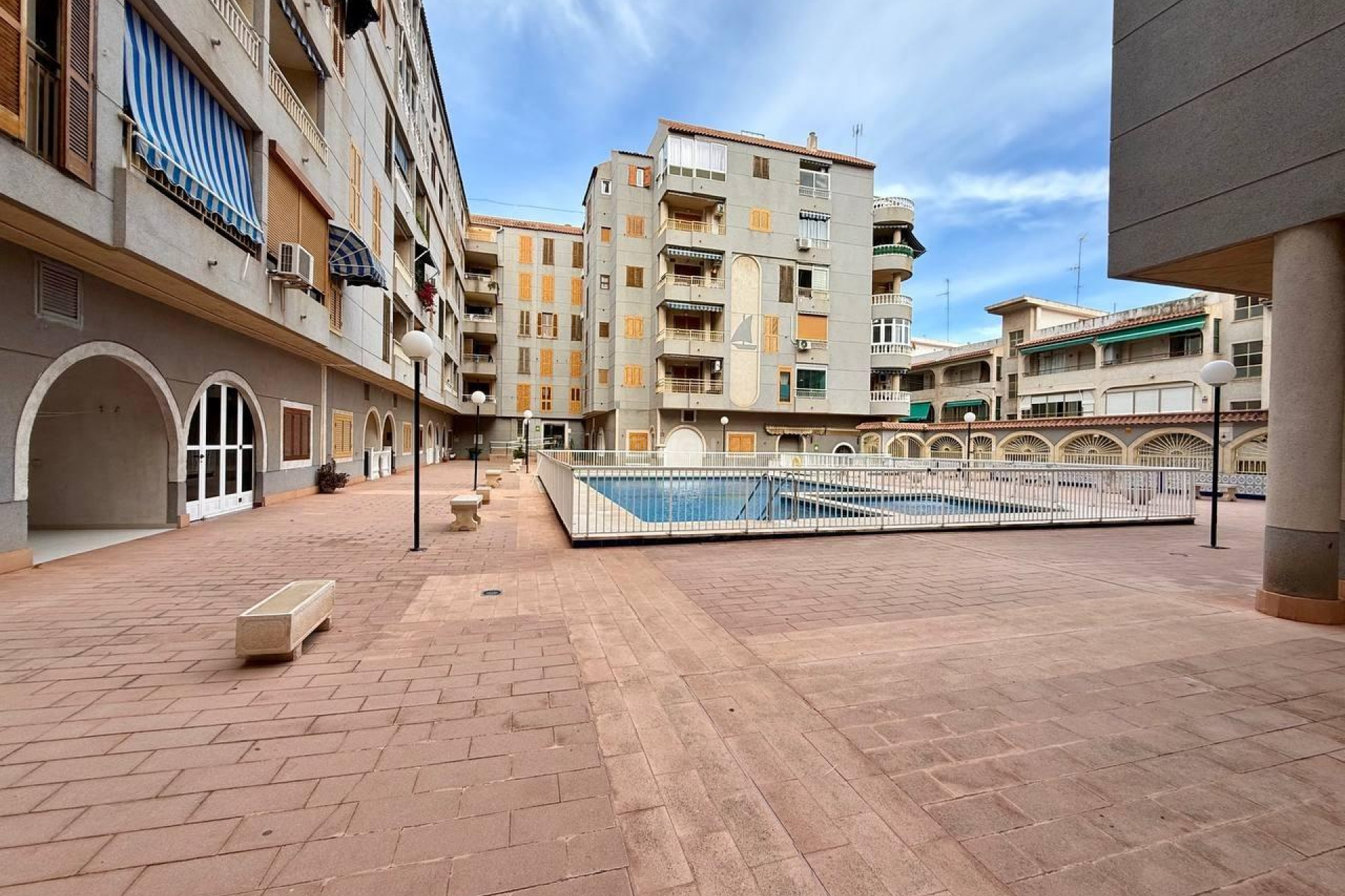 Resale - Apartment / flat - Torrevieja - Acequion