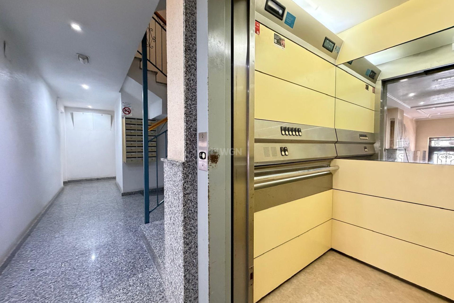 Resale - Apartment / flat - Torrevieja - Acequion