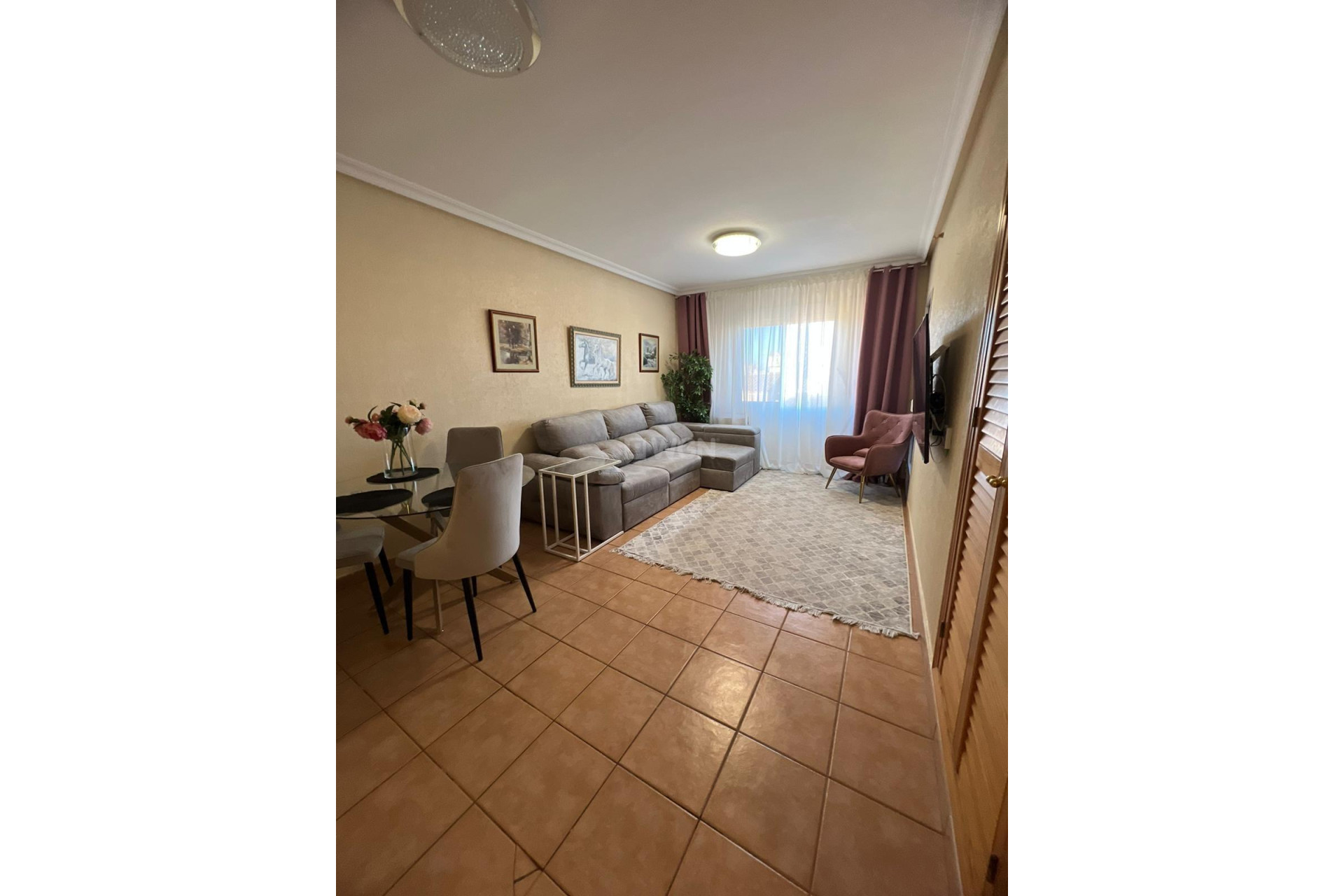 Resale - Apartment / flat - Torrevieja - aguas nuevas