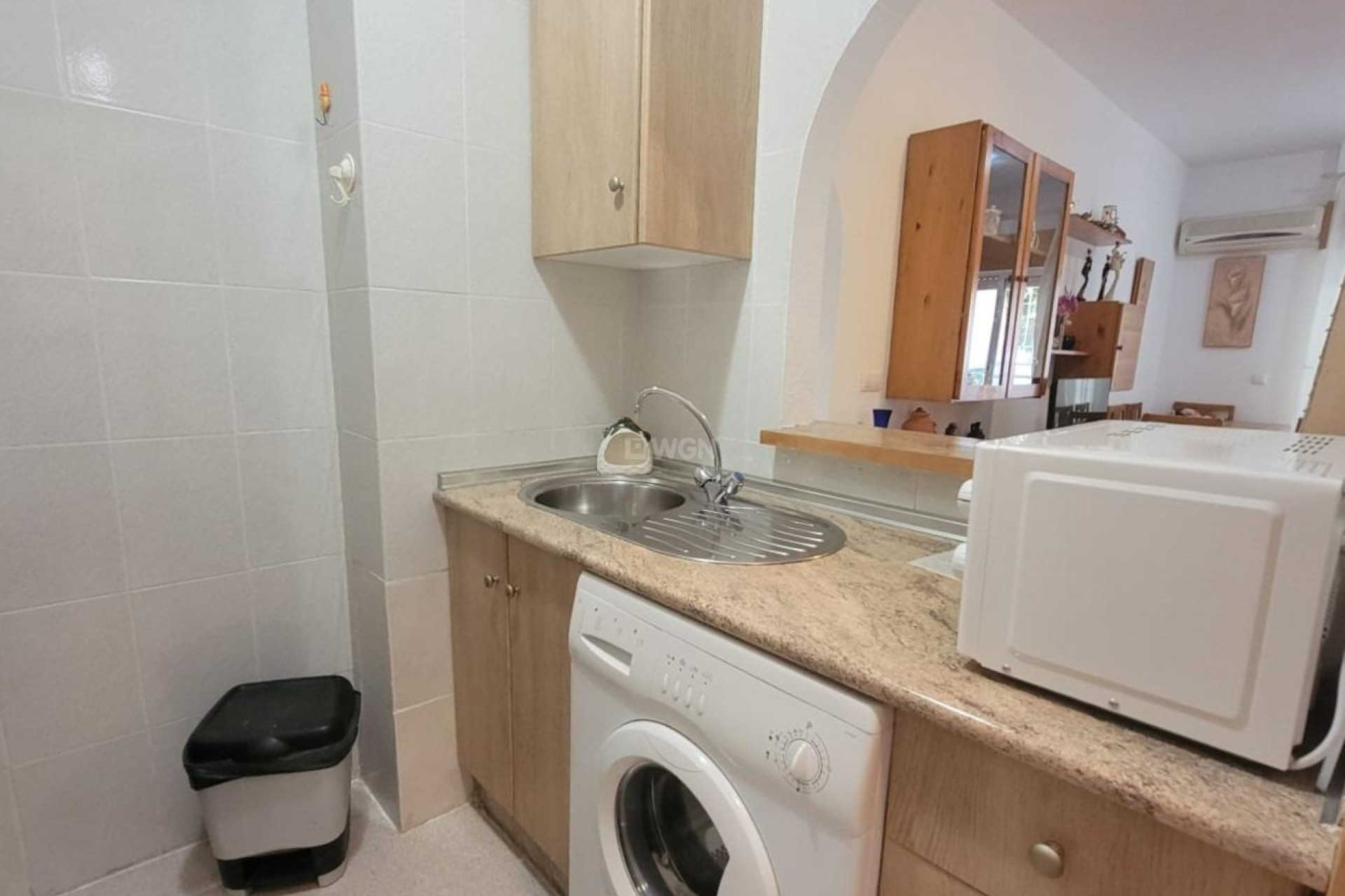 Resale - Apartment / flat - Torrevieja - aguas nuevas