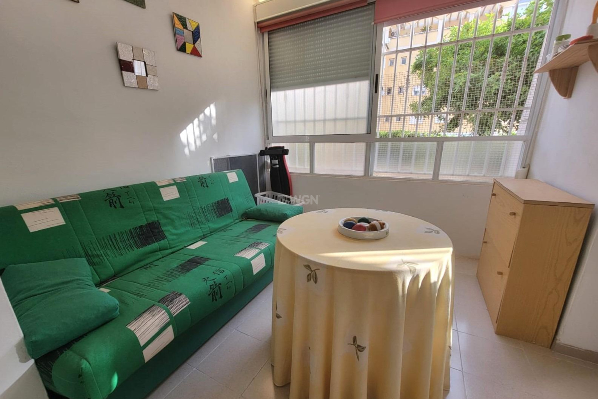 Resale - Apartment / flat - Torrevieja - aguas nuevas
