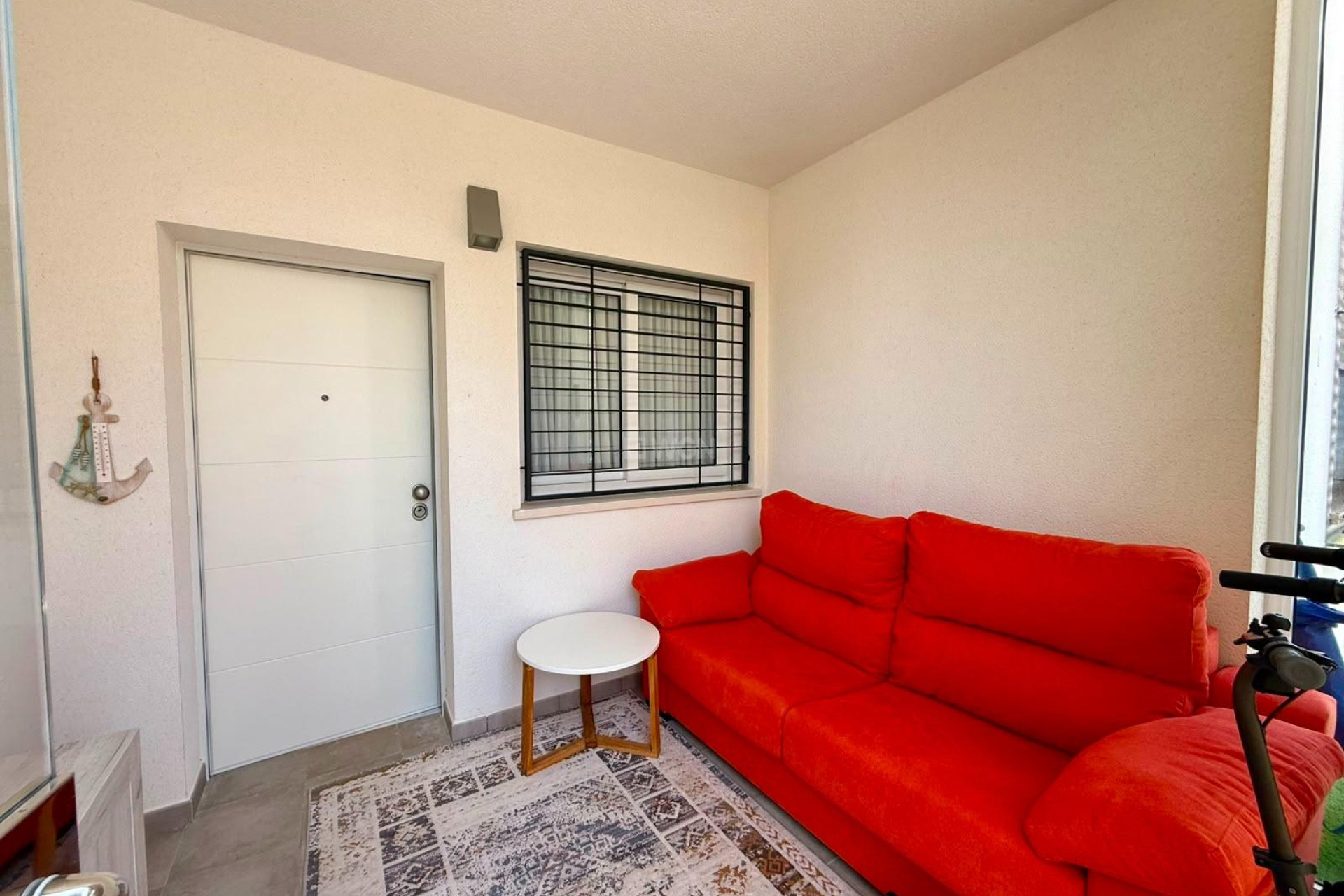 Resale - Apartment / flat - Torrevieja - aguas nuevas