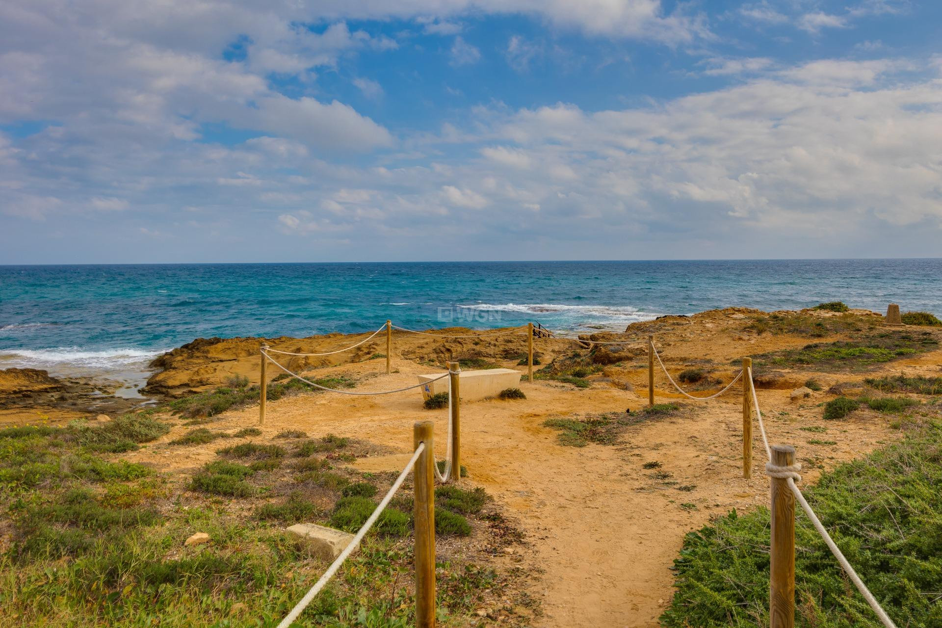 Resale - Apartment / flat - Torrevieja - Cabo Cervera