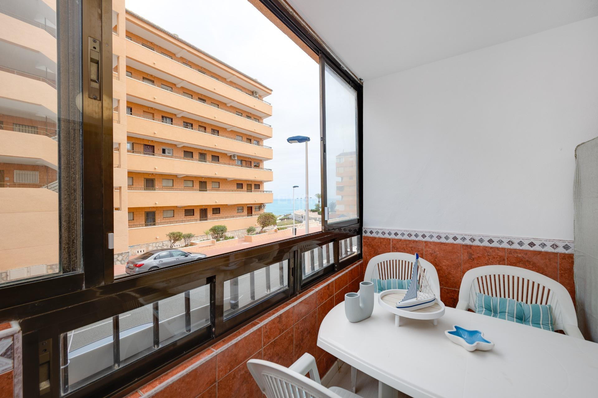 Resale - Apartment / flat - Torrevieja - Cabo Cervera