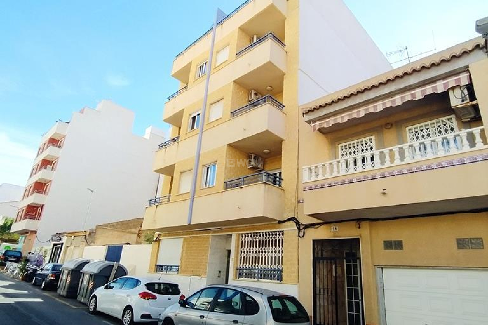 Resale - Apartment / flat - Torrevieja - CENTRO CASCO URBANO
