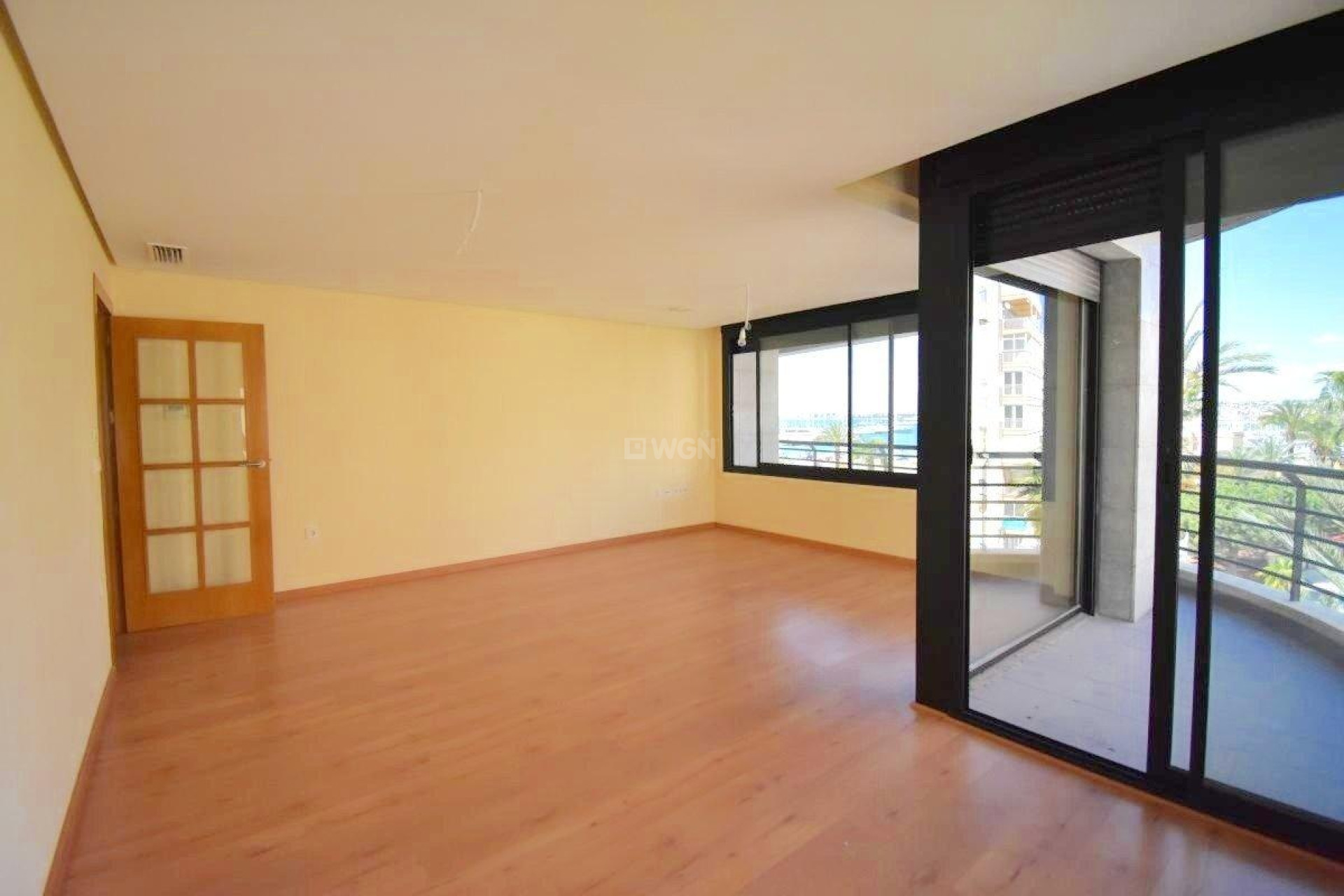 Resale - Apartment / flat - Torrevieja - Centro - Muelle Pesquero