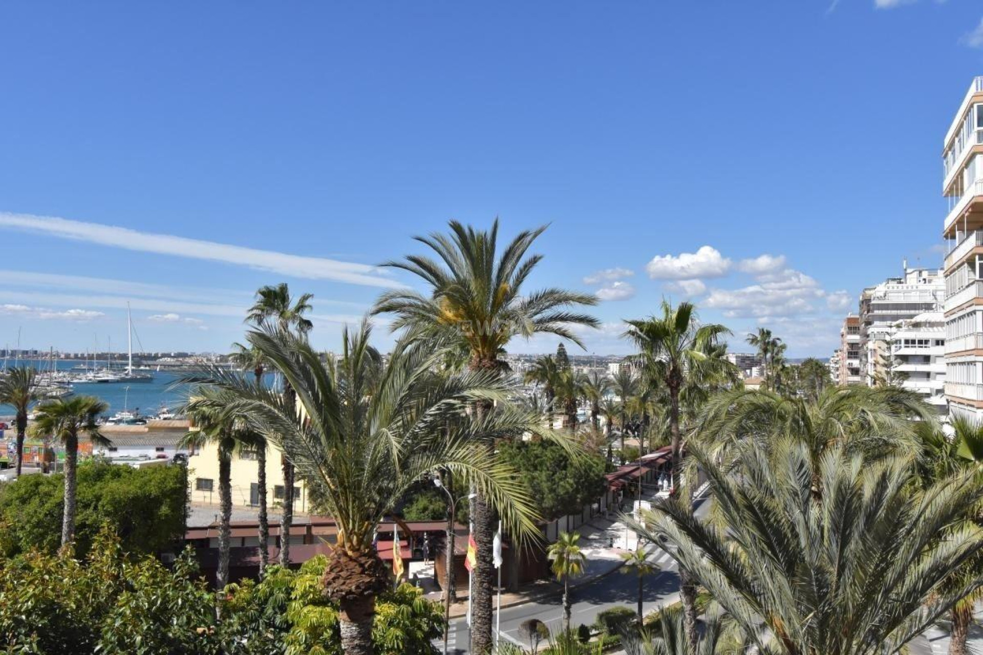 Resale - Apartment / flat - Torrevieja - Centro - Muelle Pesquero