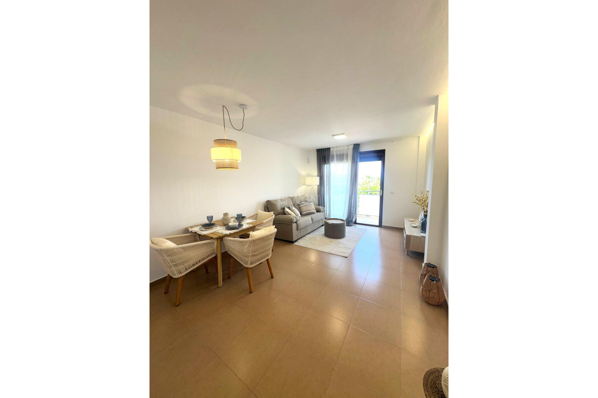 Resale - Apartment / flat - Torrevieja - Centro - Muelle Pesquero
