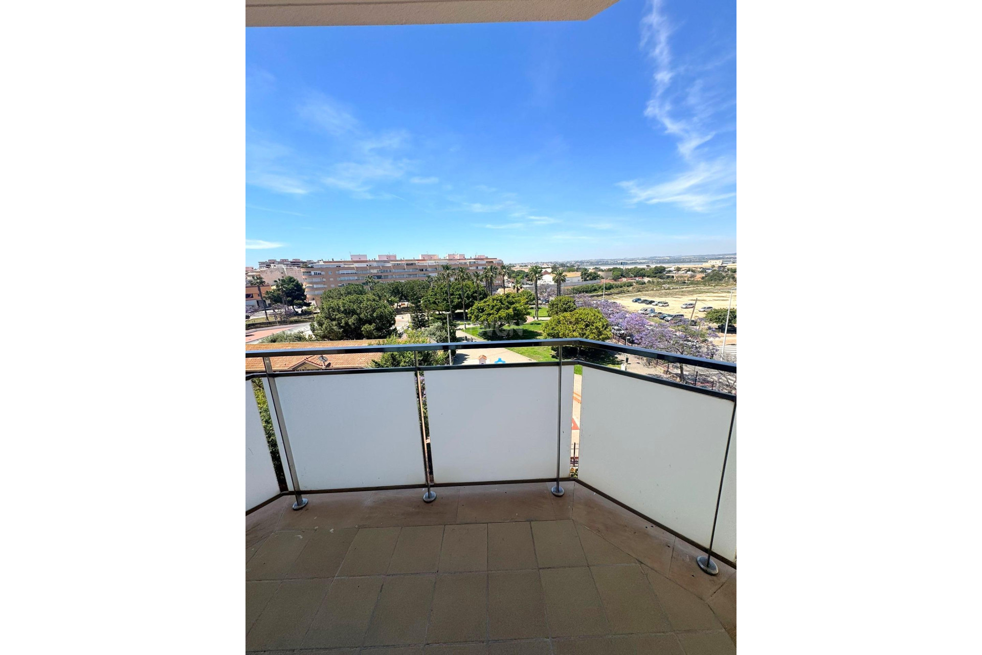 Resale - Apartment / flat - Torrevieja - Centro - Muelle Pesquero