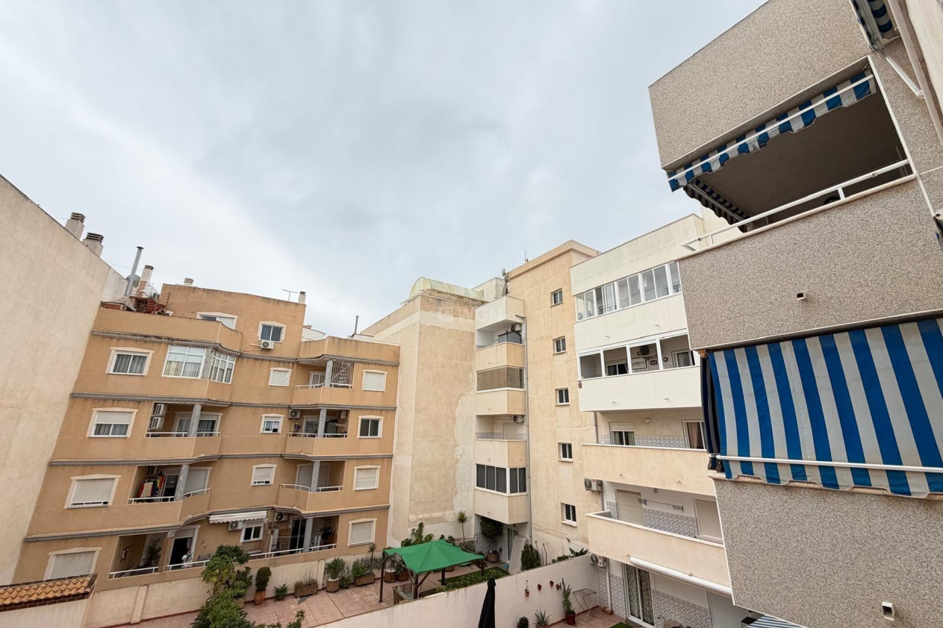 Resale - Apartment / flat - Torrevieja - Centro