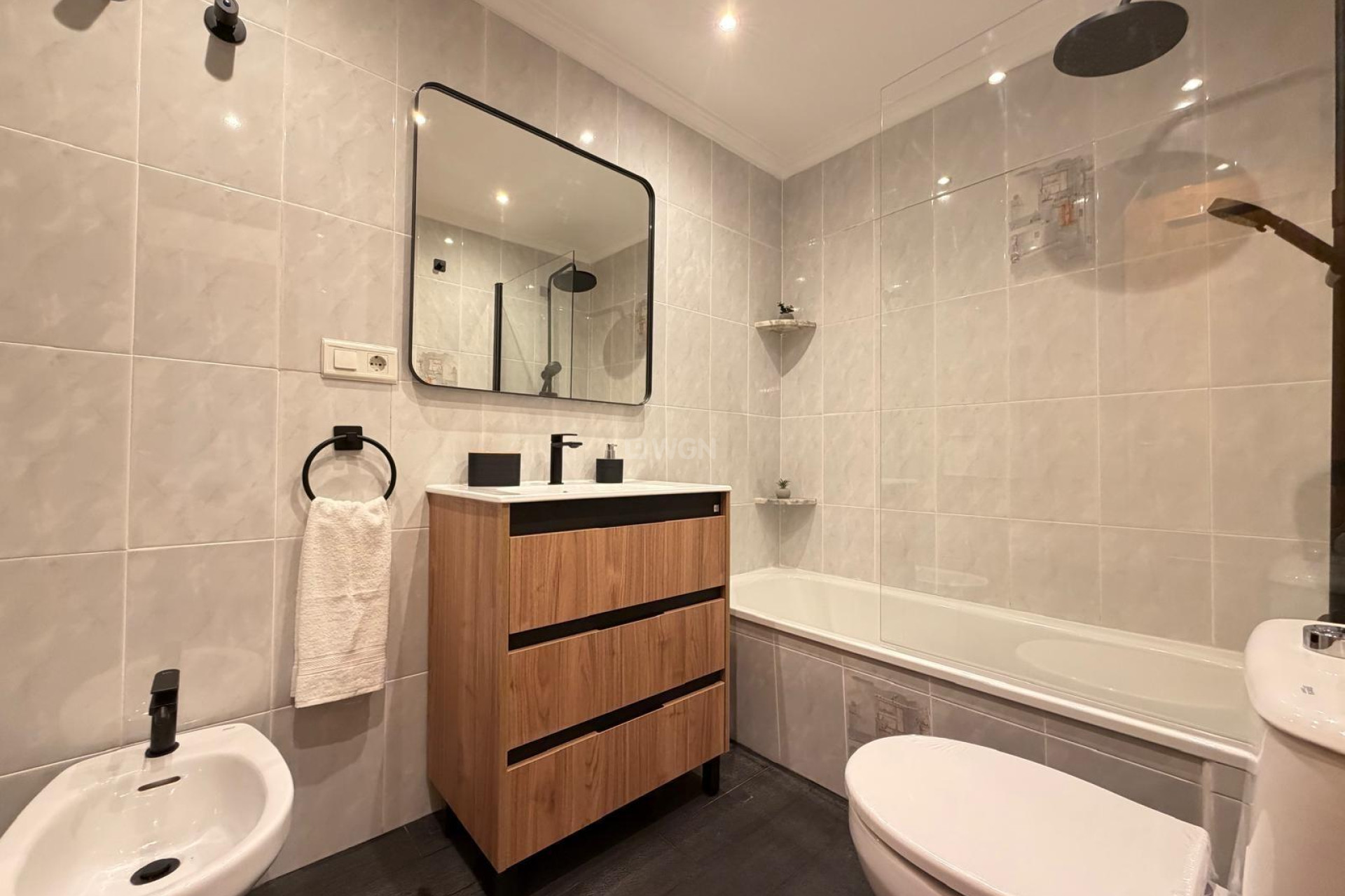 Resale - Apartment / flat - Torrevieja - Centro