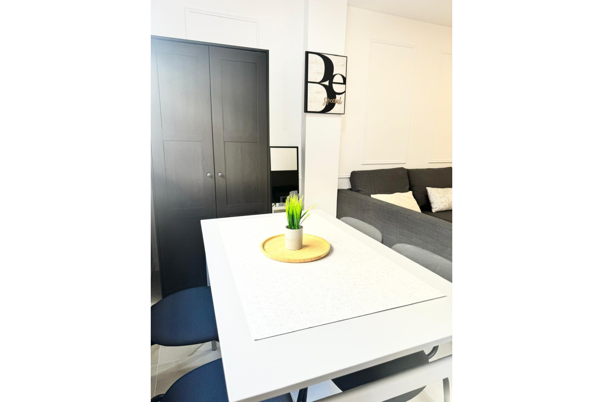 Resale - Apartment / flat - Torrevieja - Centro