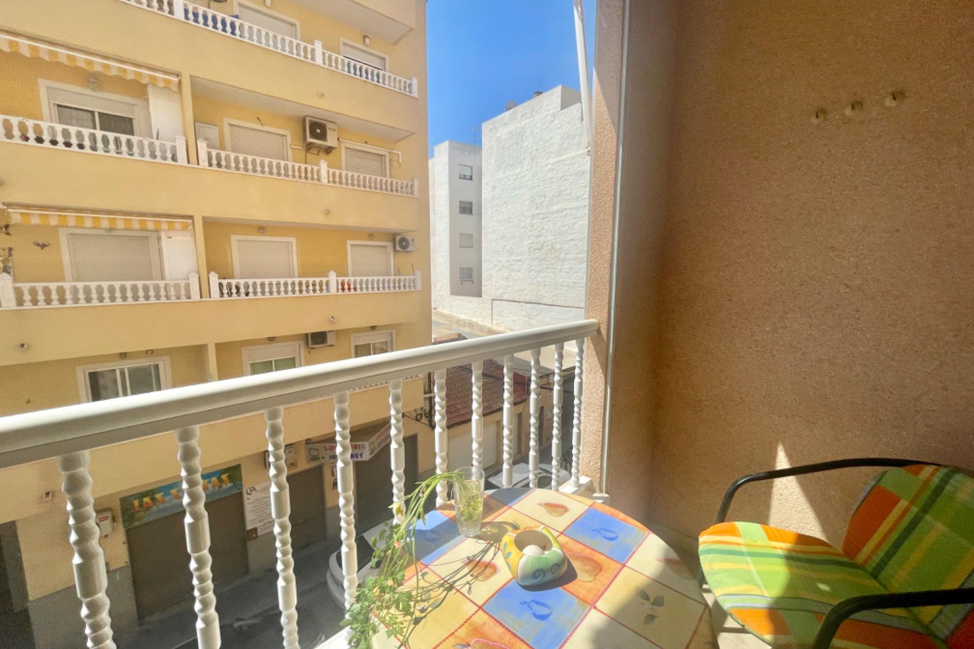 Resale - Apartment / flat - Torrevieja - Centro