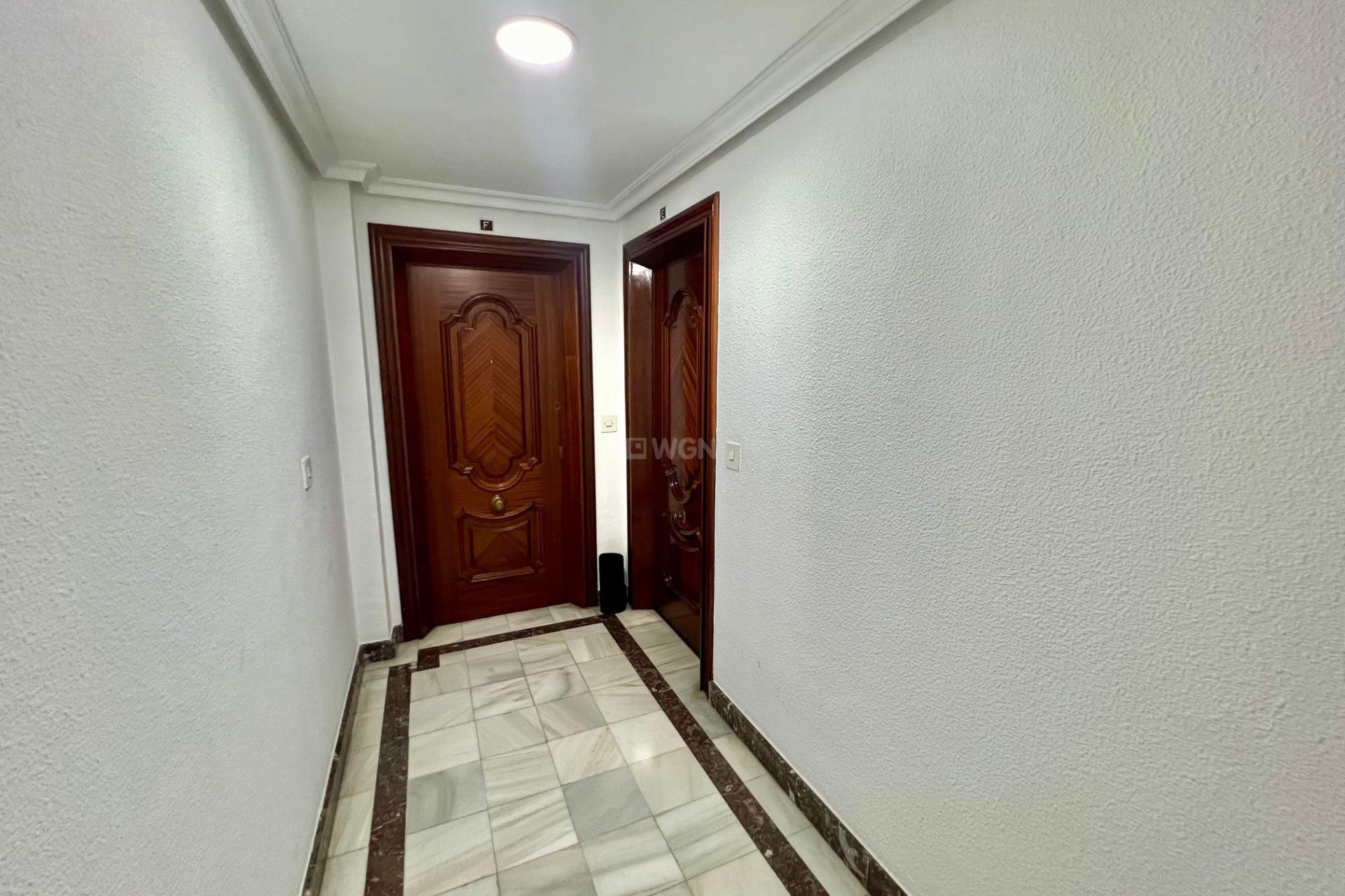 Resale - Apartment / flat - Torrevieja - Centro