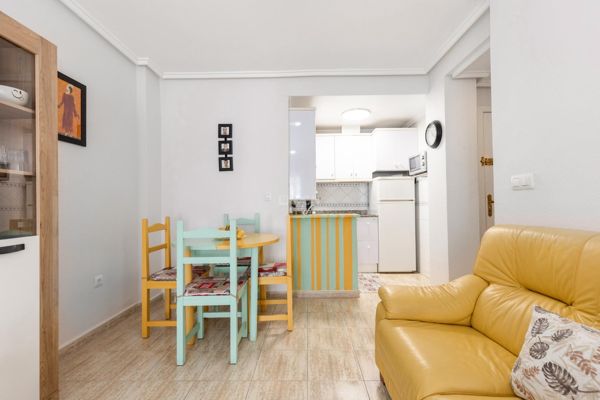 Resale - Apartment / flat - Torrevieja - Centro