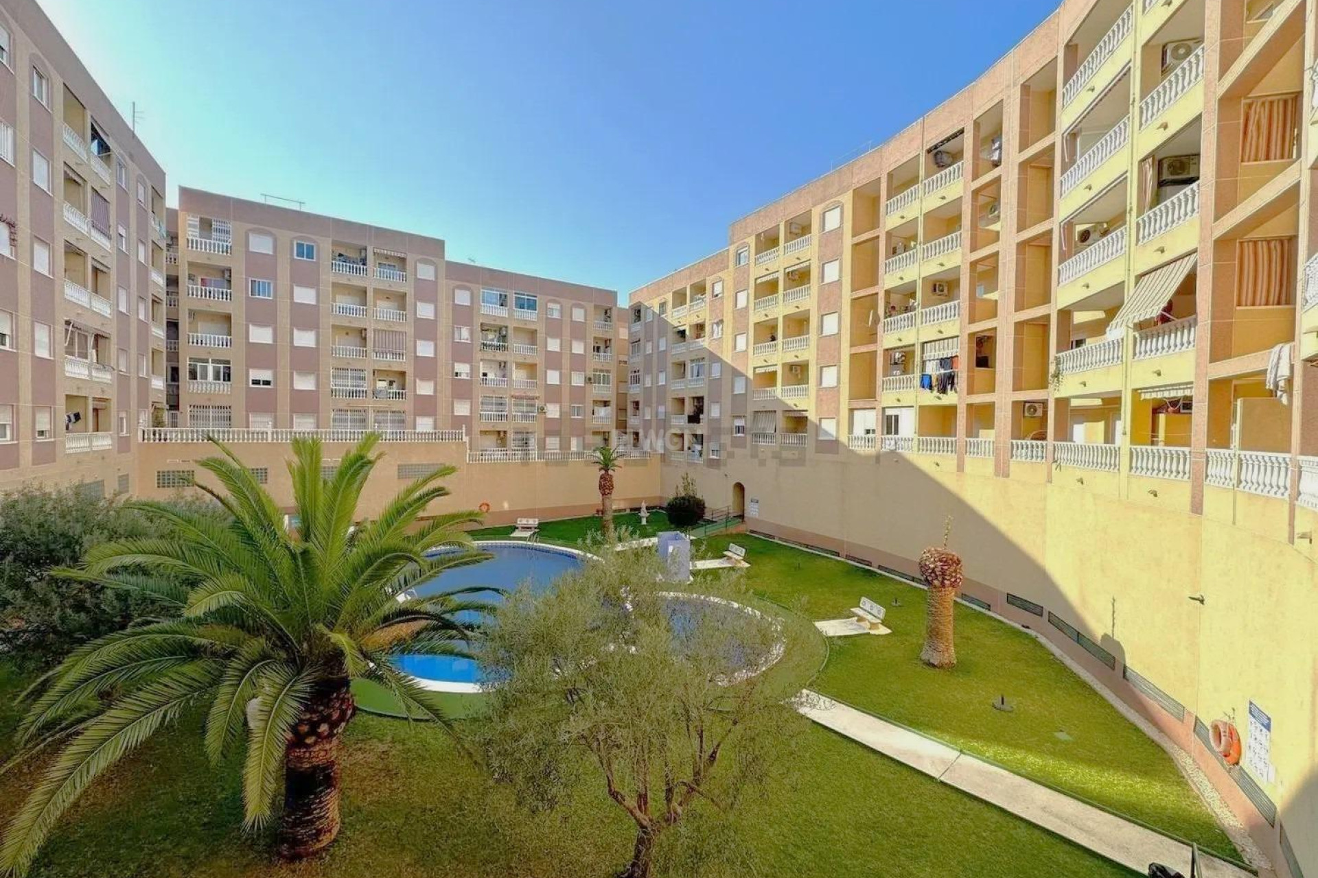 Resale - Apartment / flat - Torrevieja - Centro